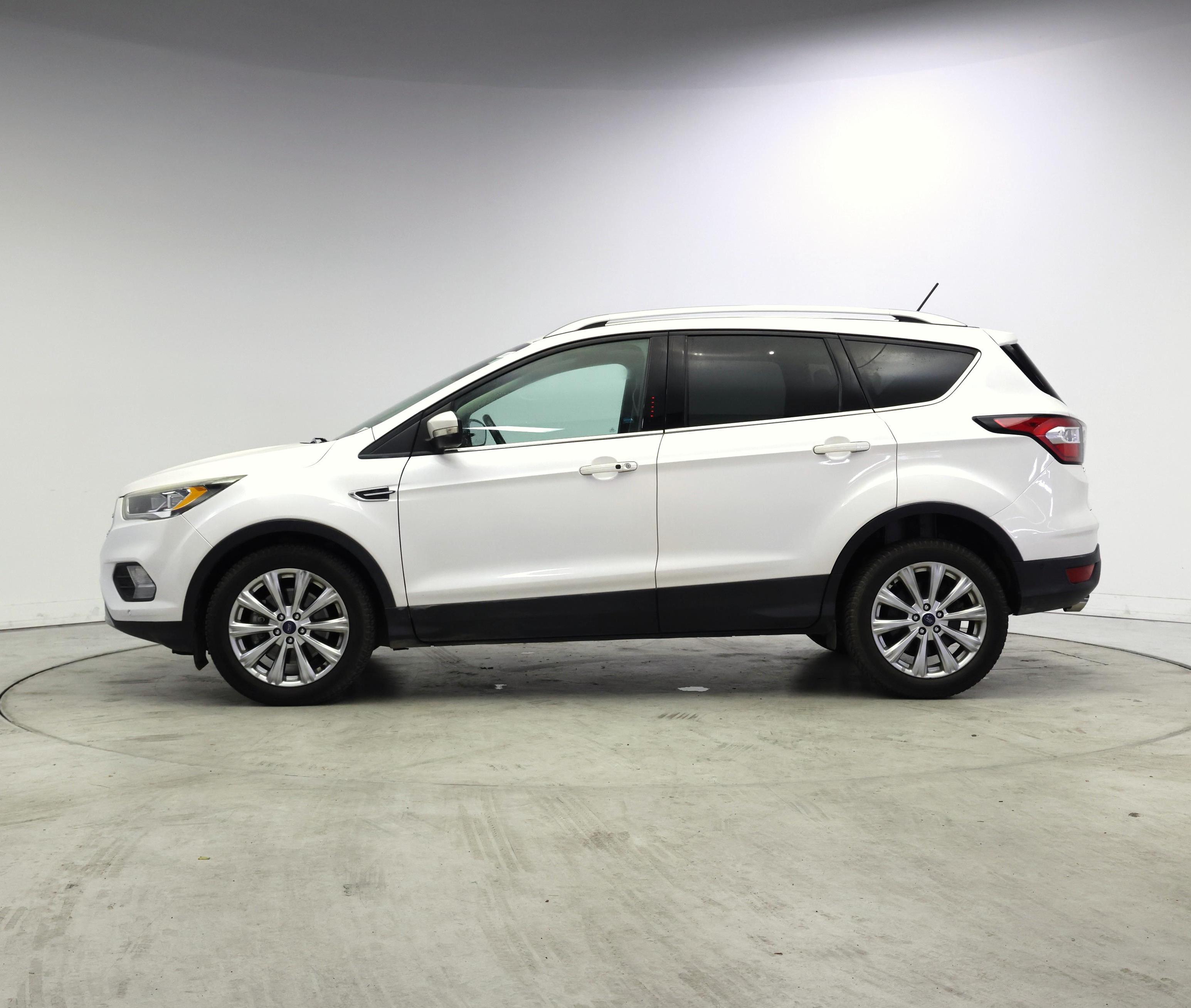 Thumbnail: 2018 Ford Escape - 3