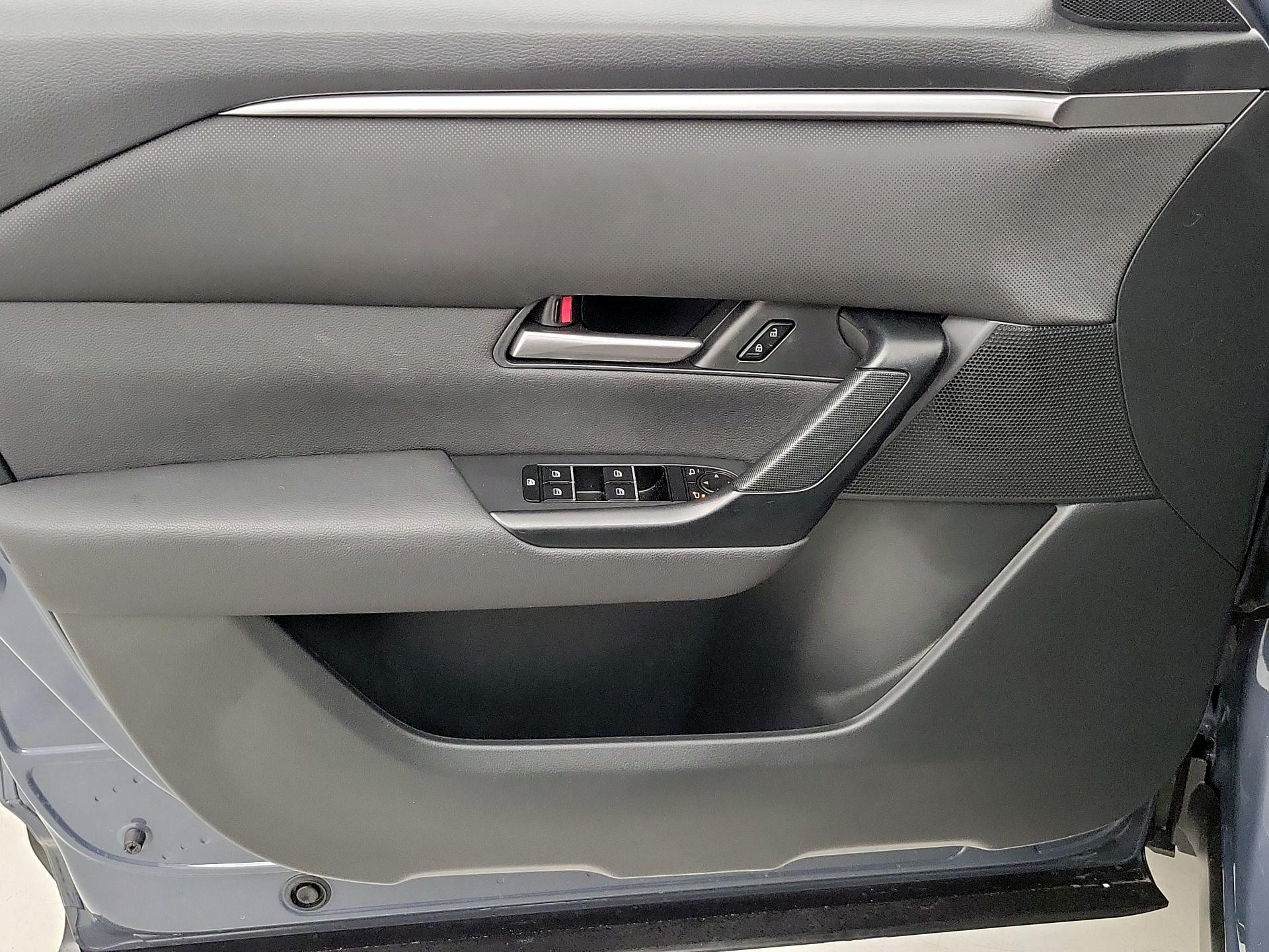 Thumbnail: 2025 Mazda CX-50 - 12