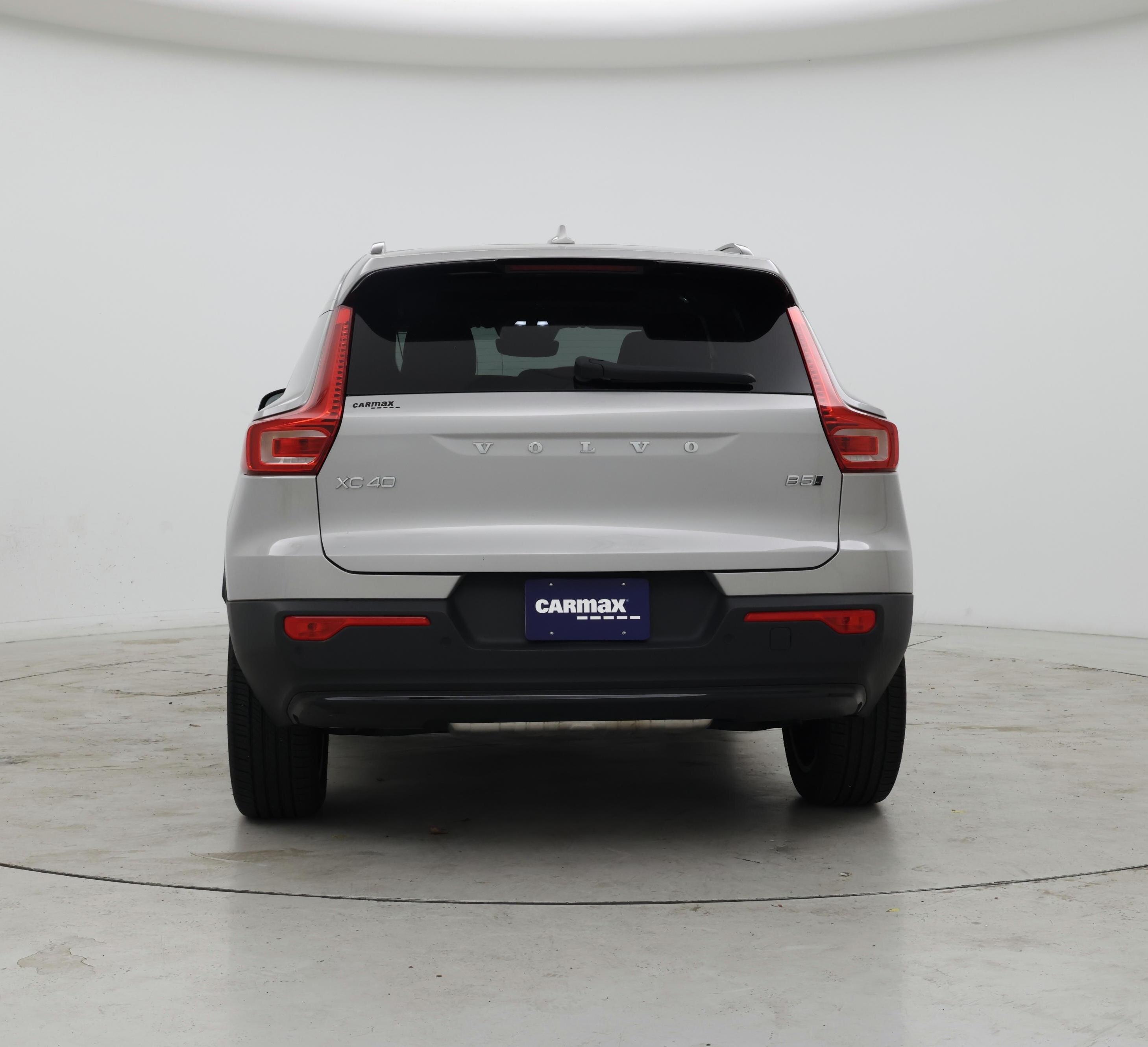 Thumbnail: 2023 Volvo XC40 - 6