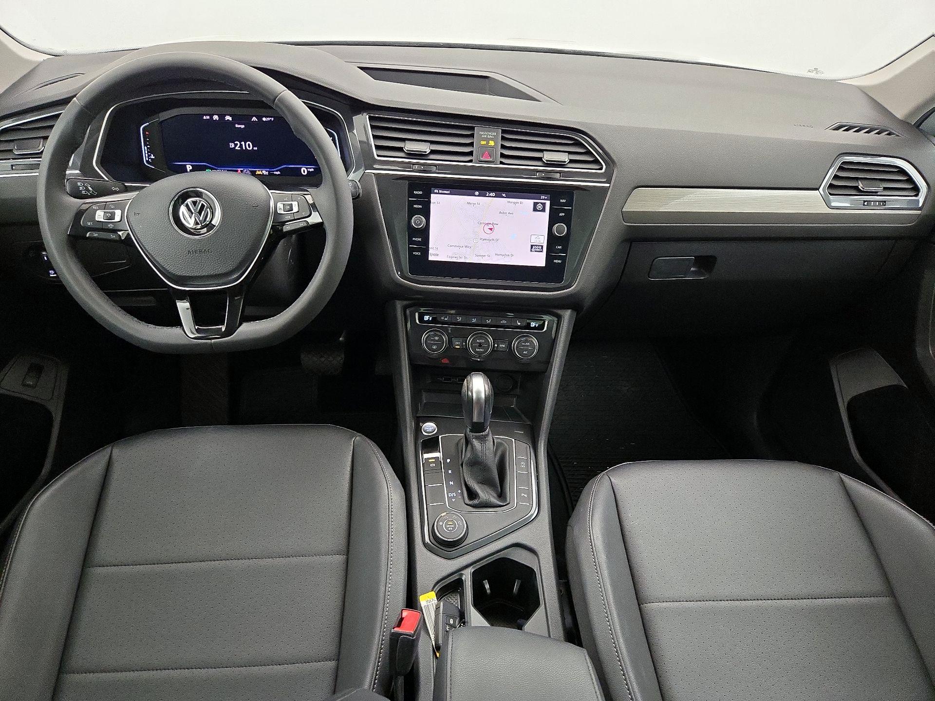 Thumbnail: 2020 Volkswagen Tiguan - 9