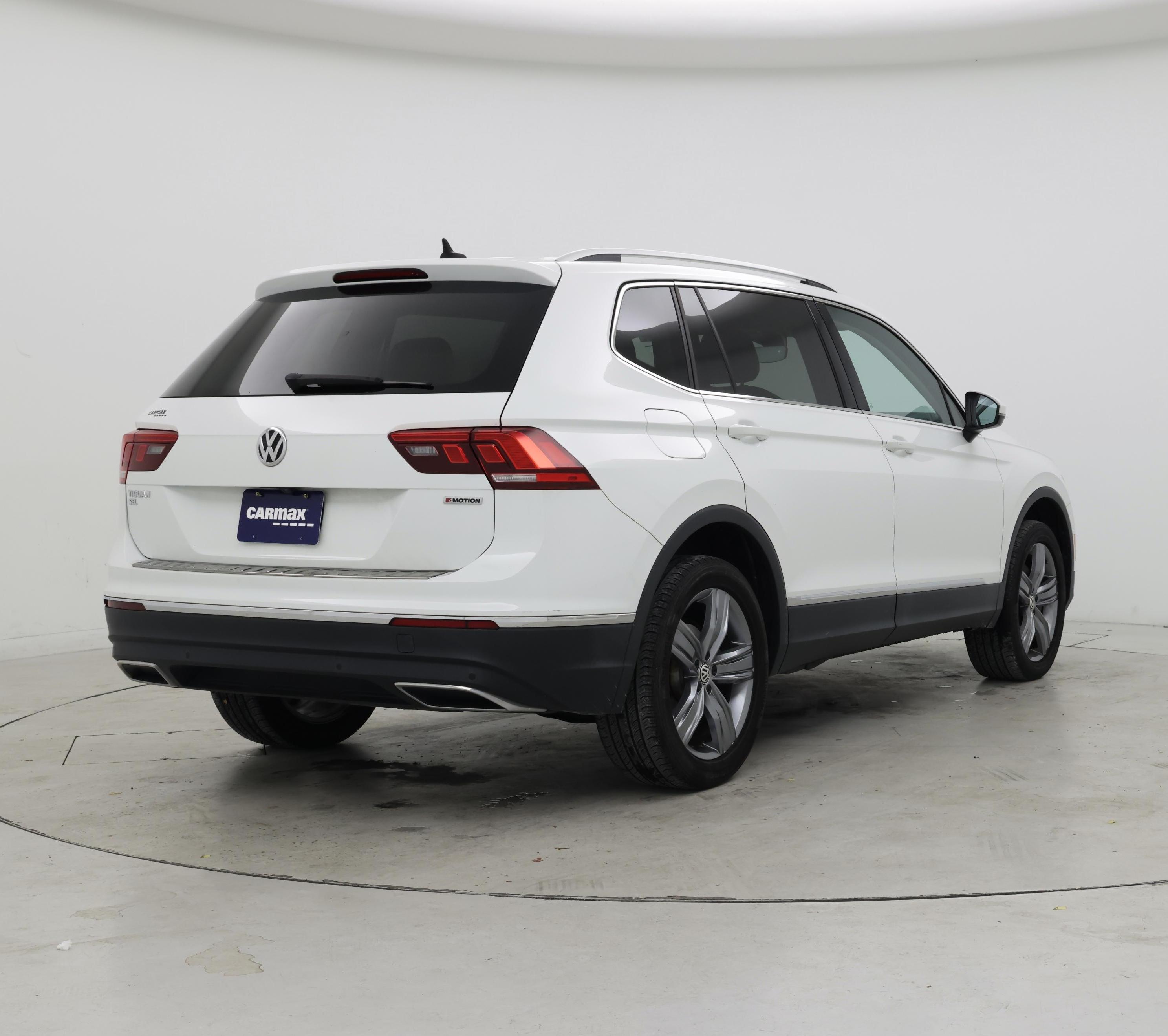 Thumbnail: 2020 Volkswagen Tiguan - 8