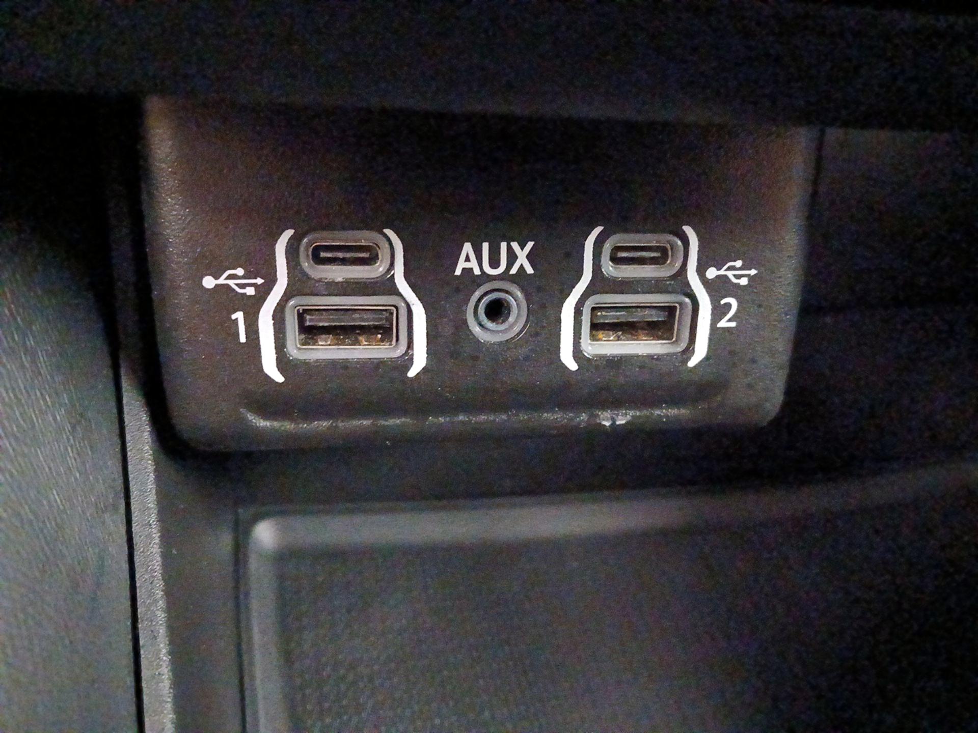 Thumbnail: 2023 Dodge Durango - 18