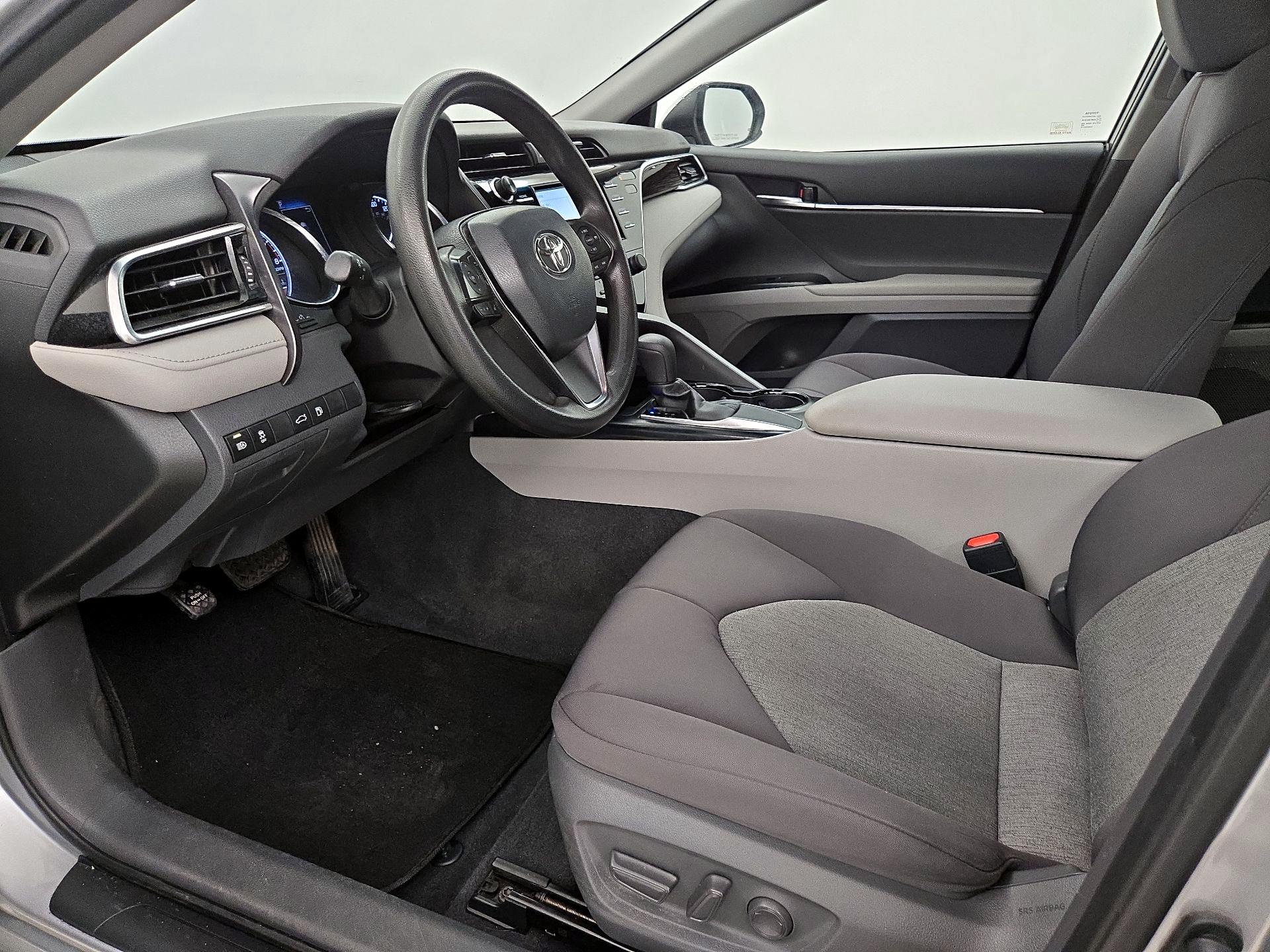 Thumbnail: 2018 Toyota Camry - 11