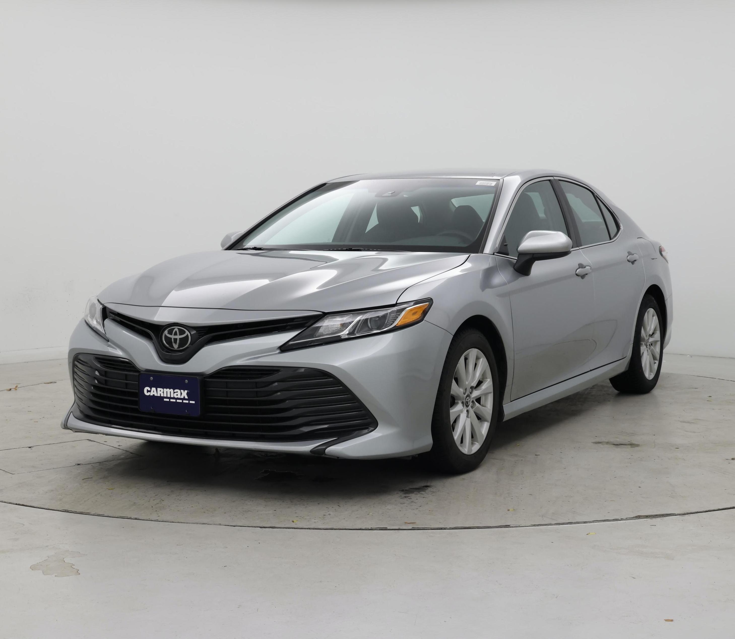 Thumbnail: 2018 Toyota Camry - 4