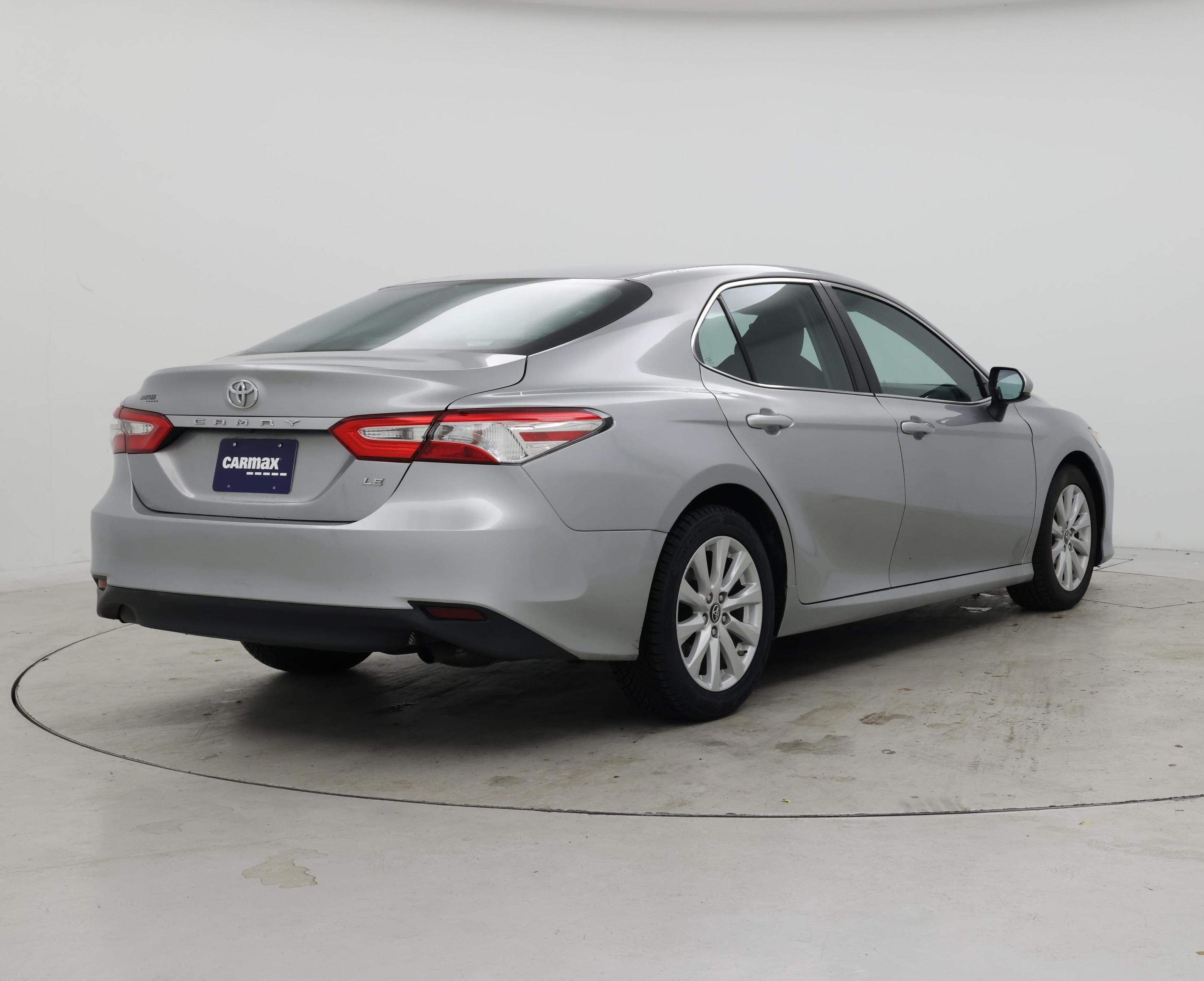 Thumbnail: 2018 Toyota Camry - 8