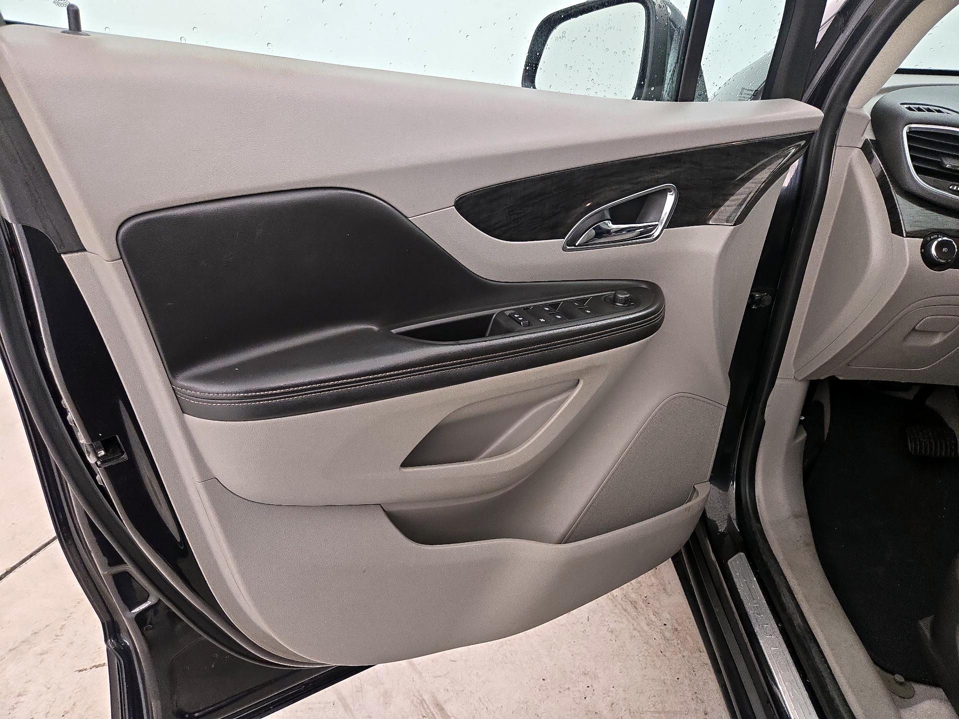 Thumbnail: 2015 Buick Encore - 12