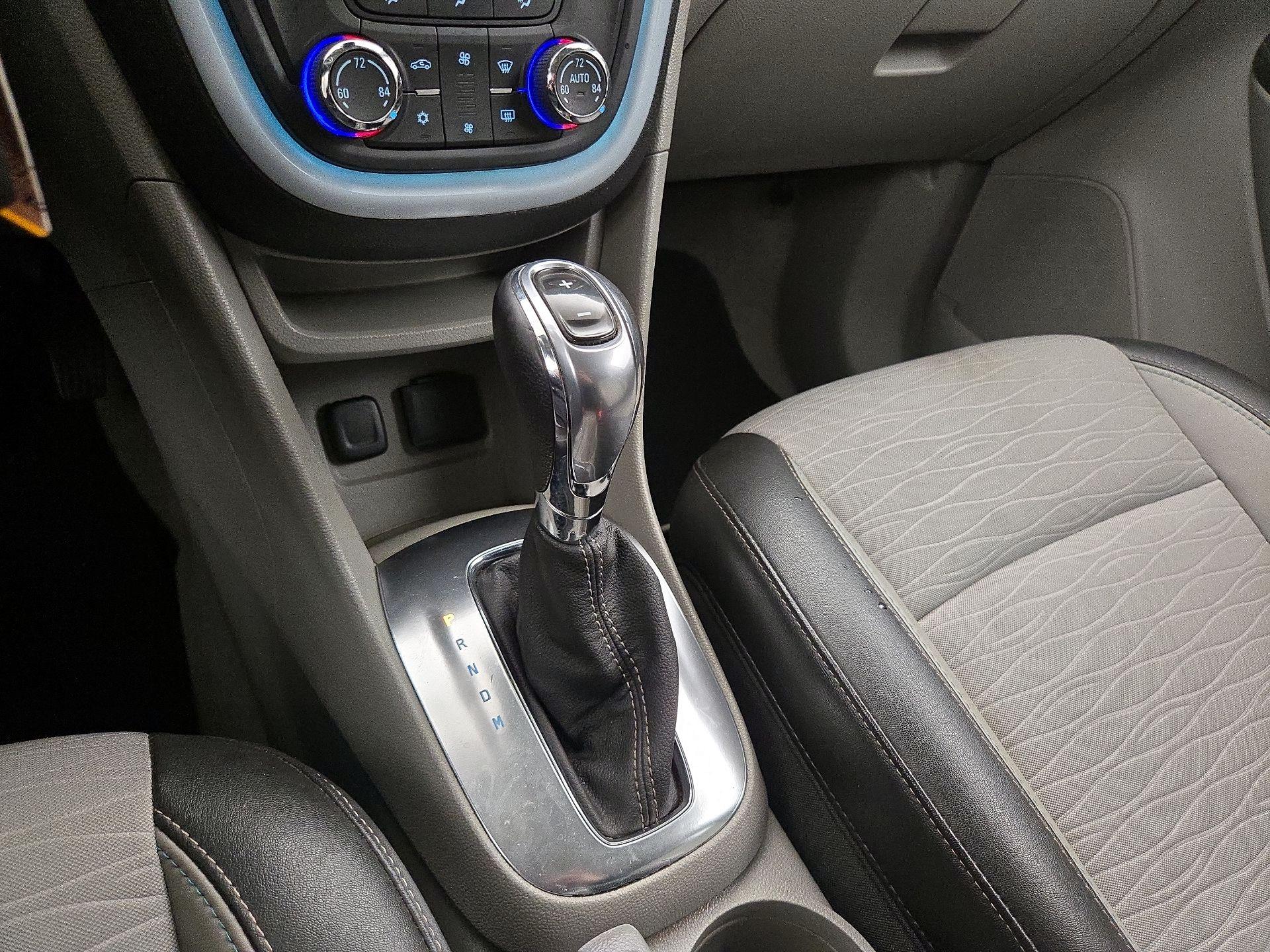 Thumbnail: 2015 Buick Encore - 17