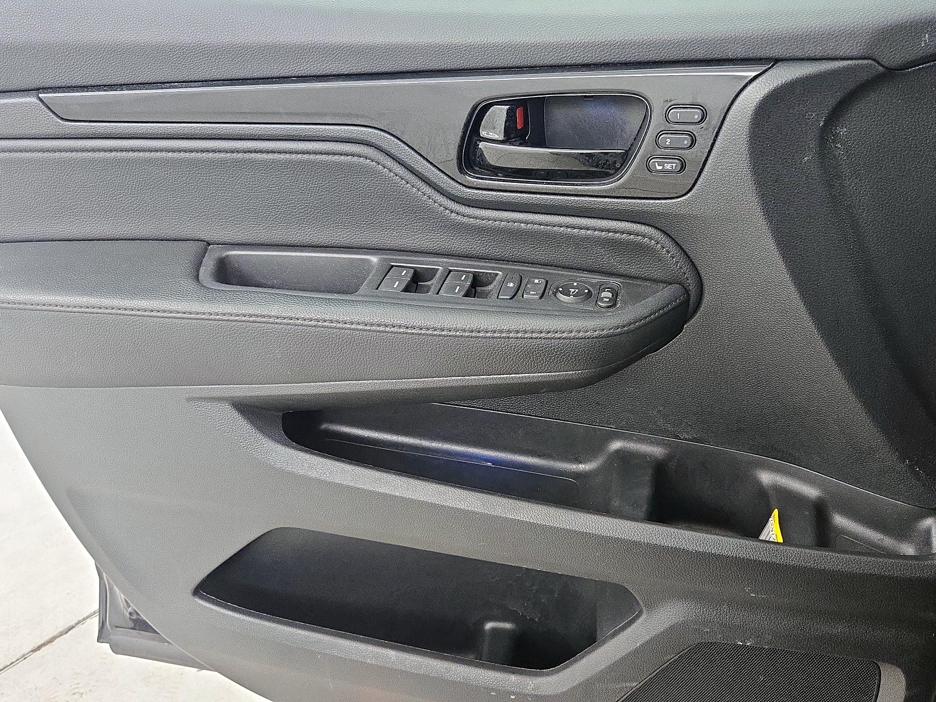 Thumbnail: 2023 Honda Odyssey - 12