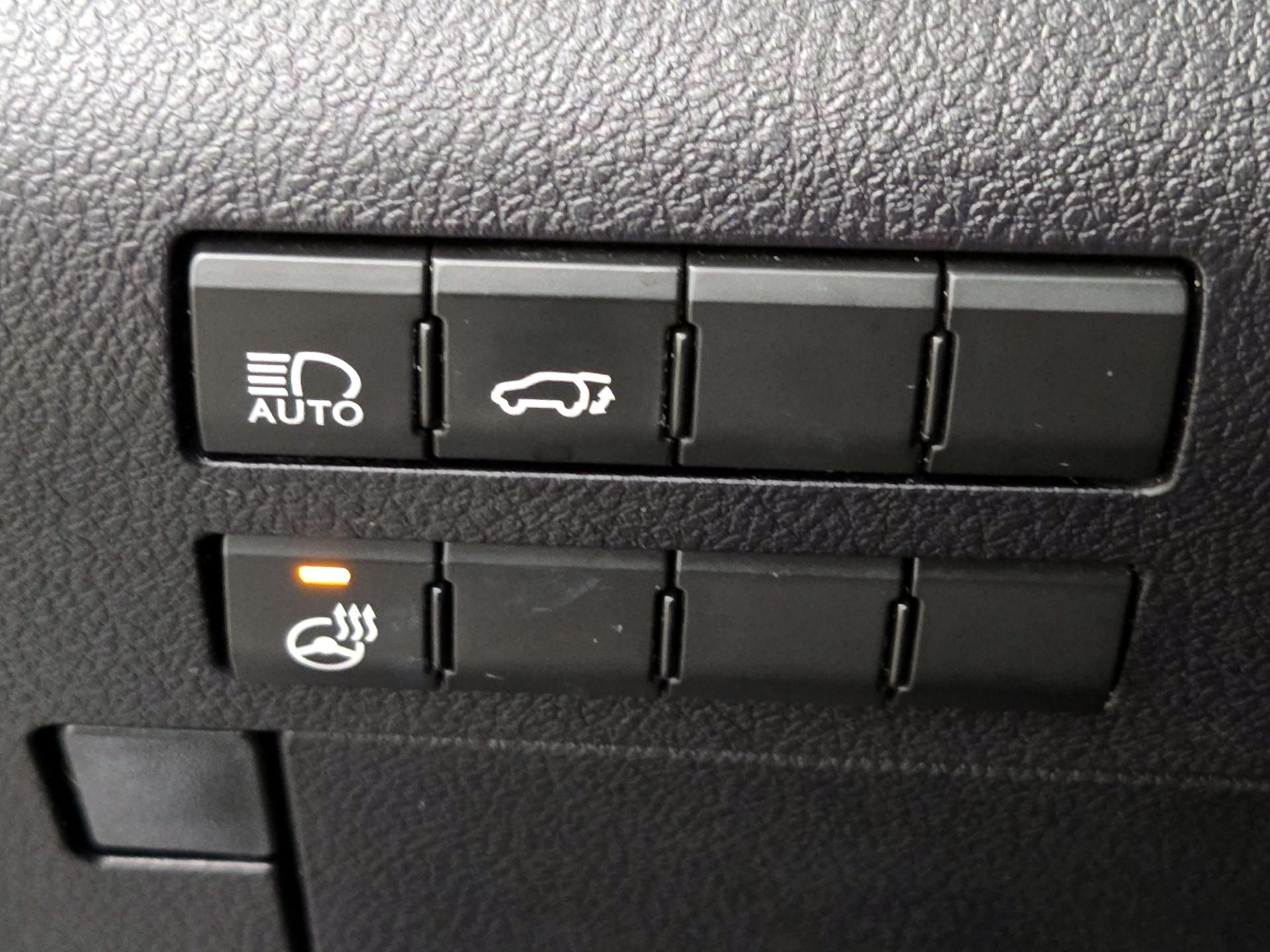 Thumbnail: 2019 Lexus RX - 13