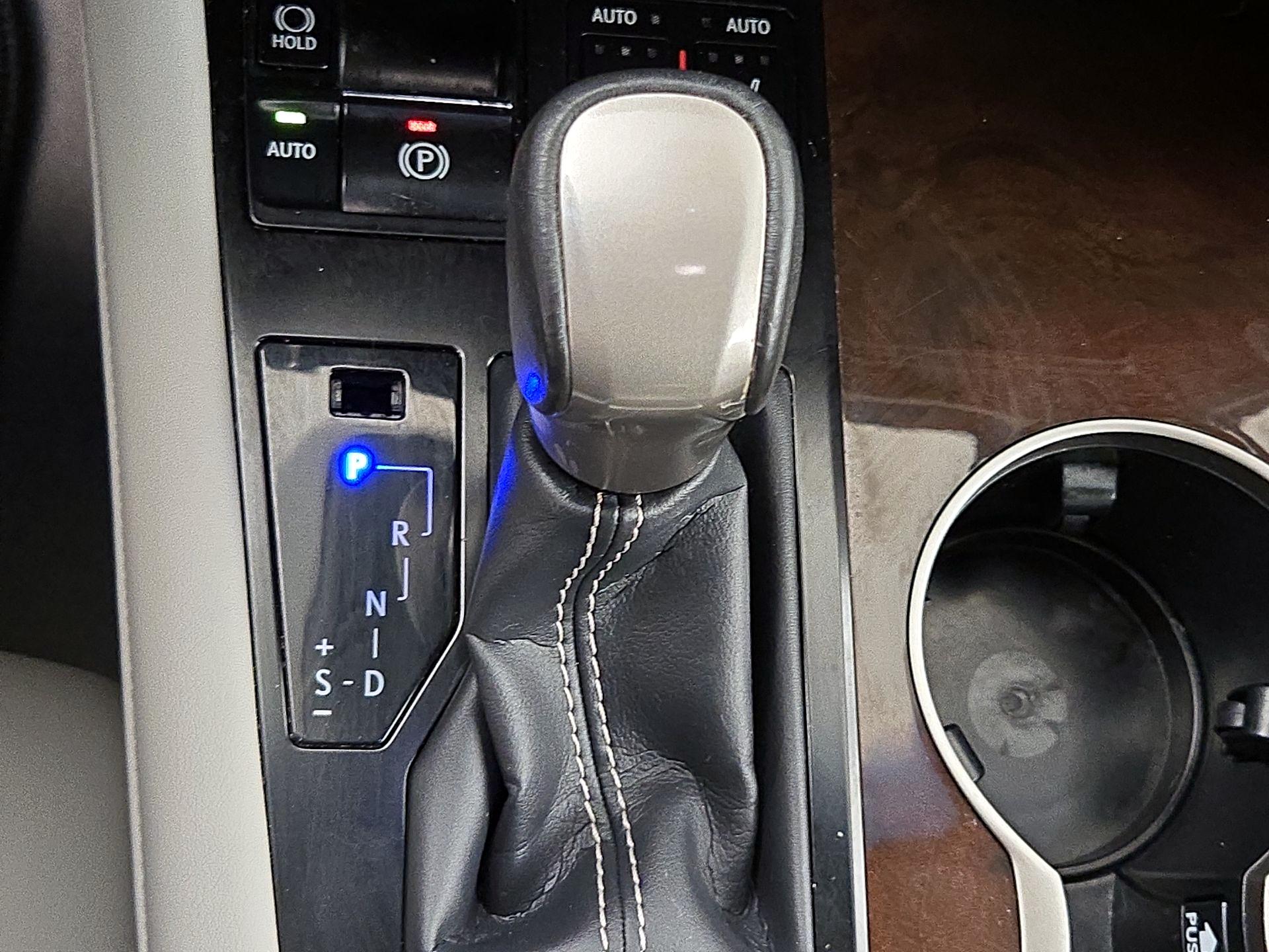 Thumbnail: 2019 Lexus RX - 18