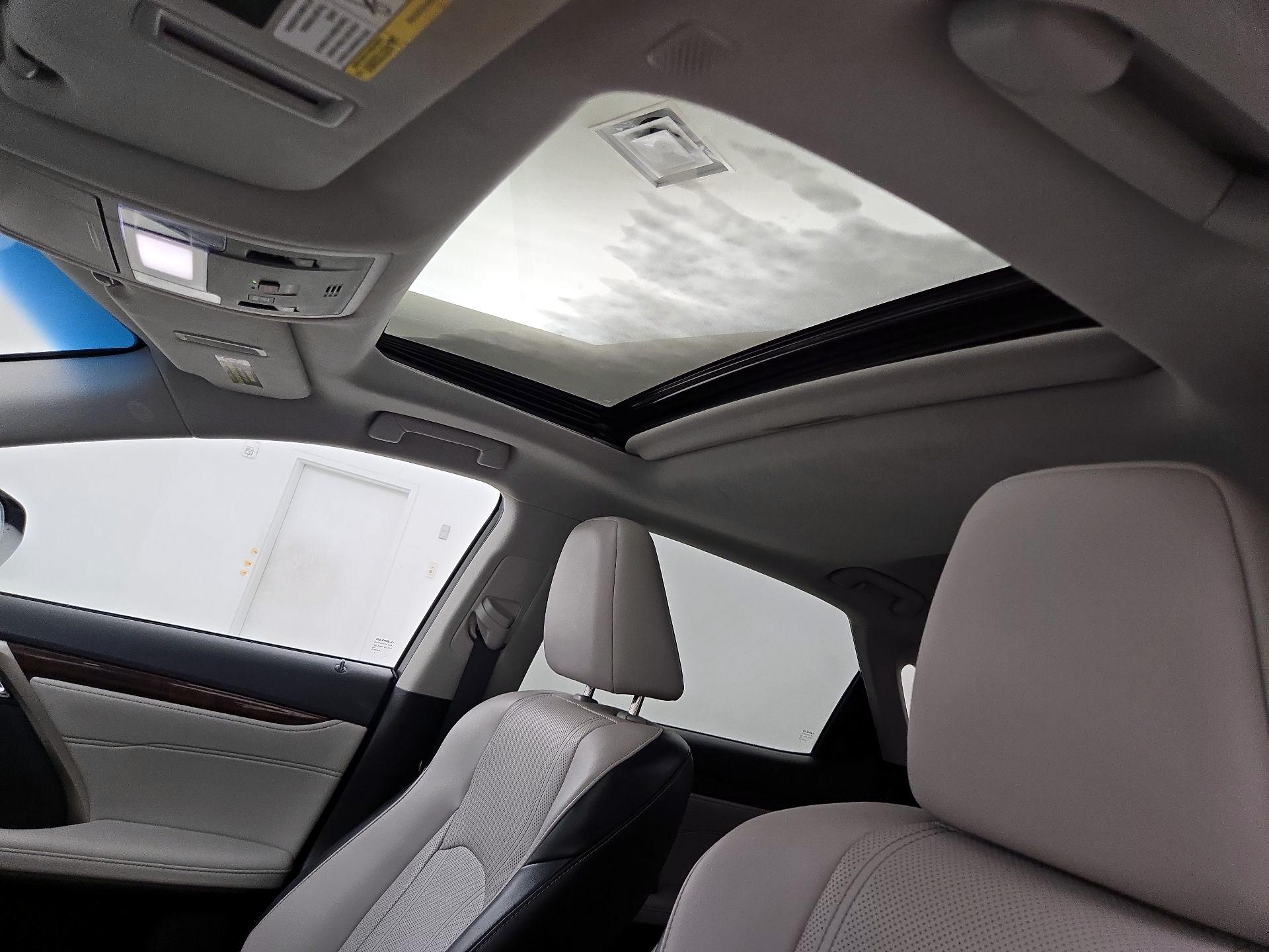 Thumbnail: 2019 Lexus RX - 20