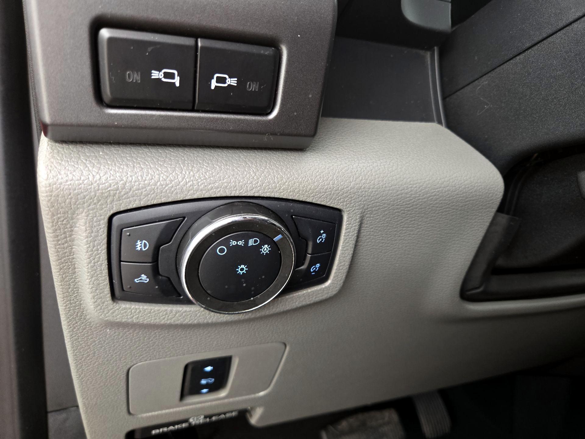 Thumbnail: 2020 Ford F-350 - 13