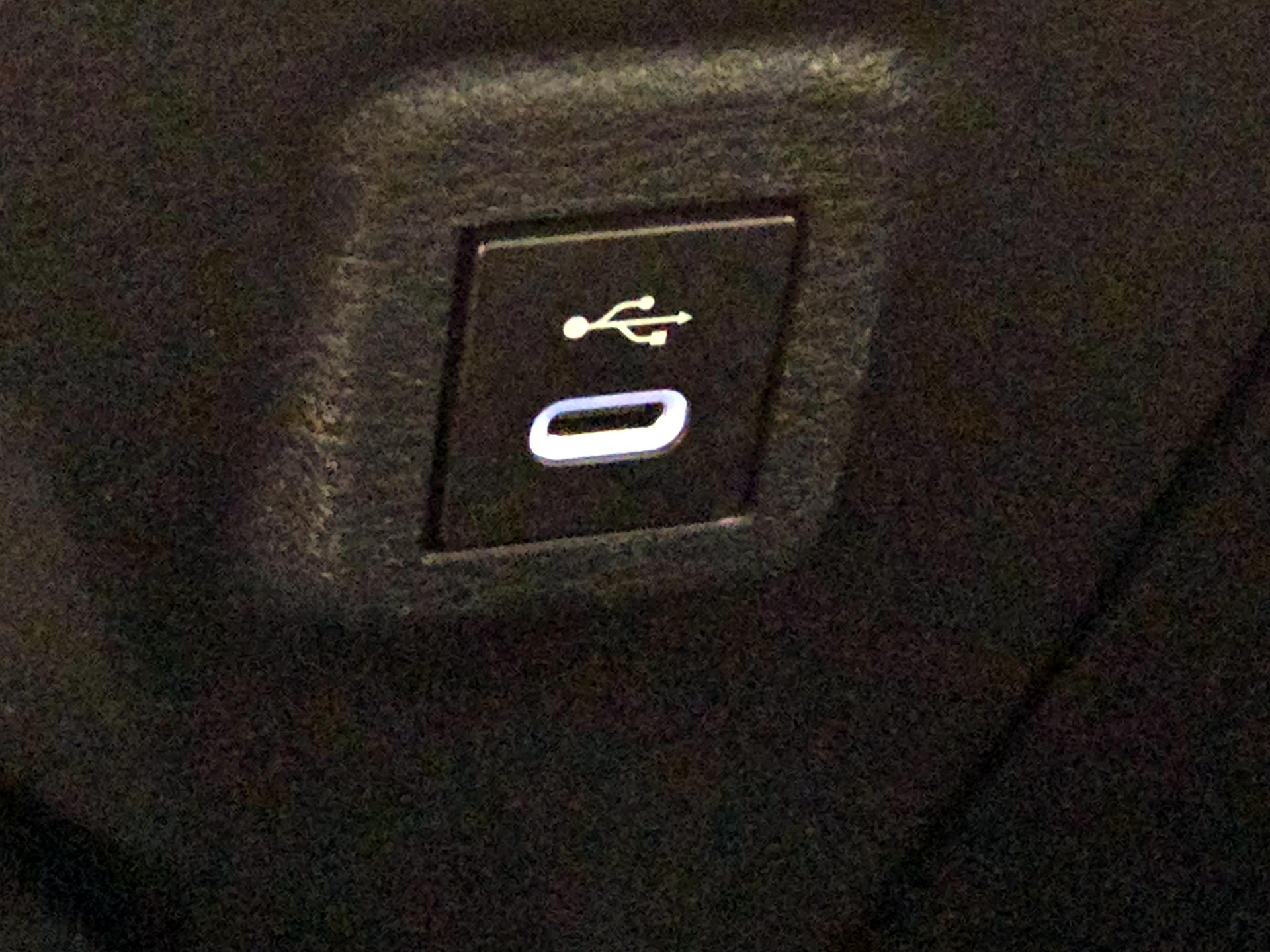 Thumbnail: 2023 Toyota Corolla - 18