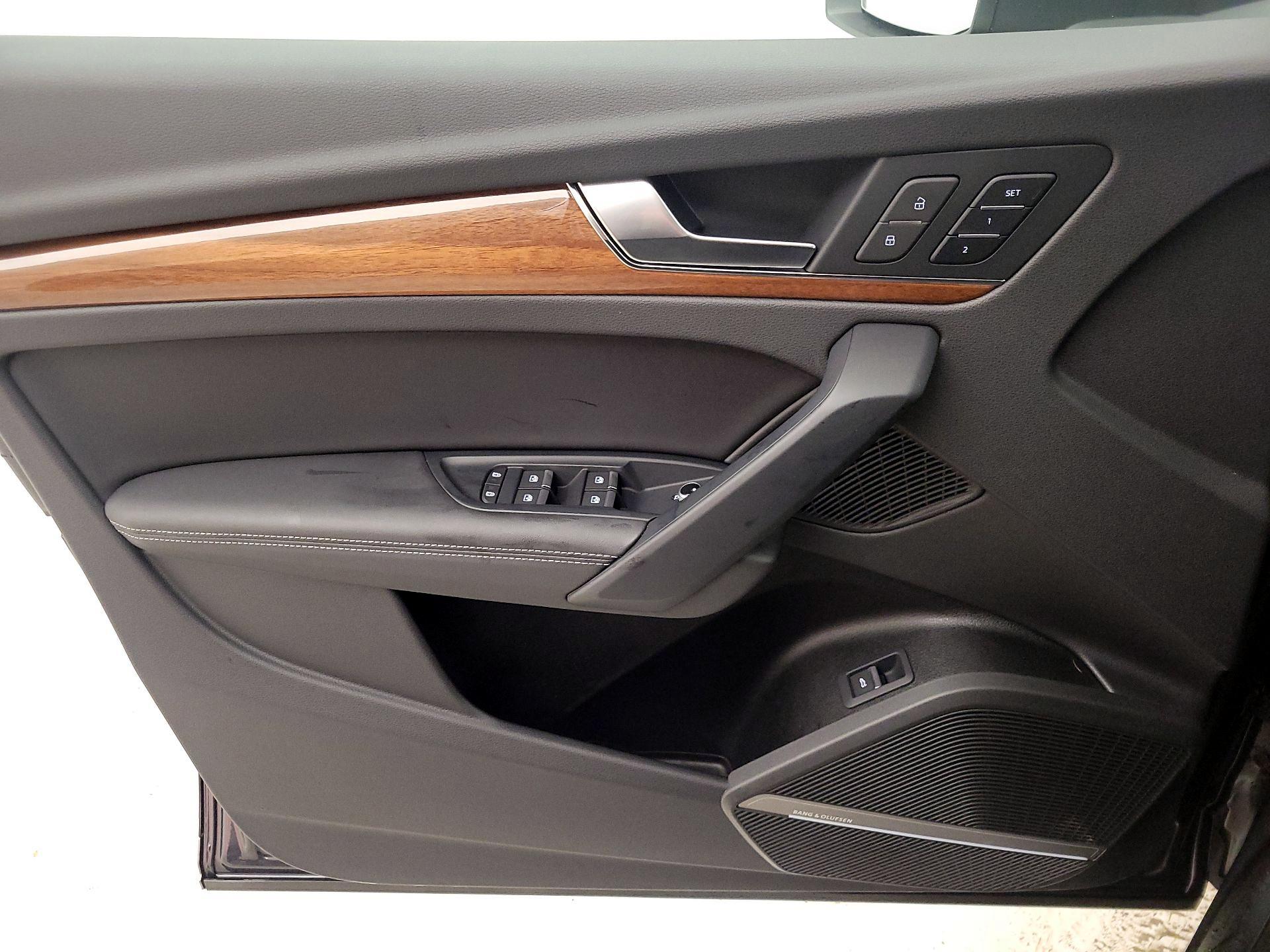 Thumbnail: 2023 Audi Q5 - 12