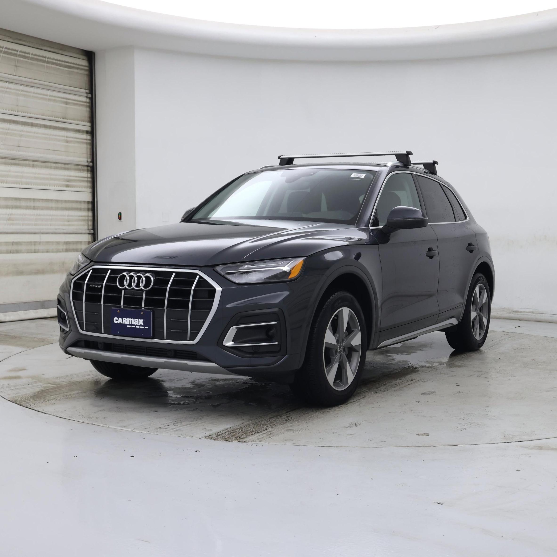 Thumbnail: 2023 Audi Q5 - 4