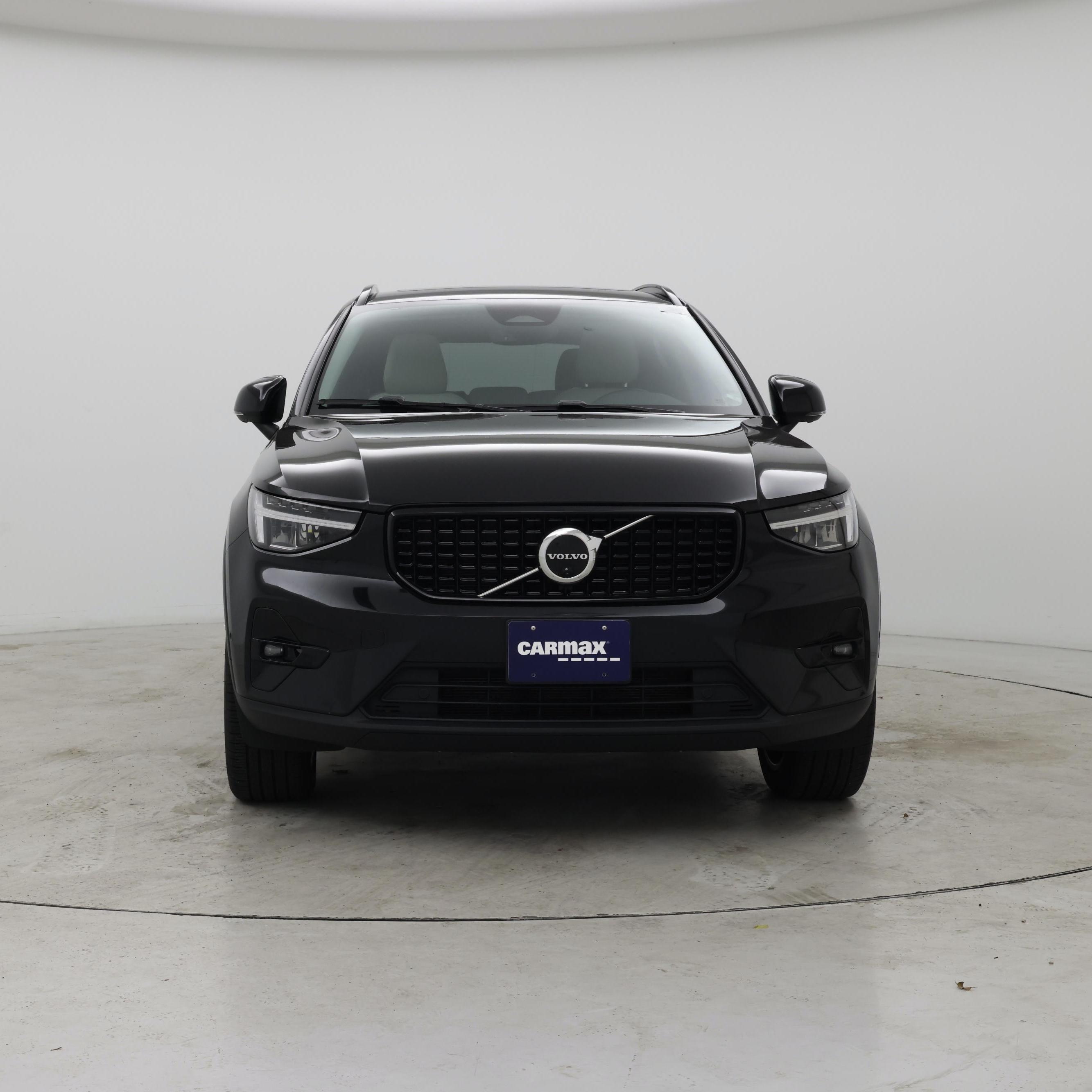 Thumbnail: 2023 Volvo XC40 - 5