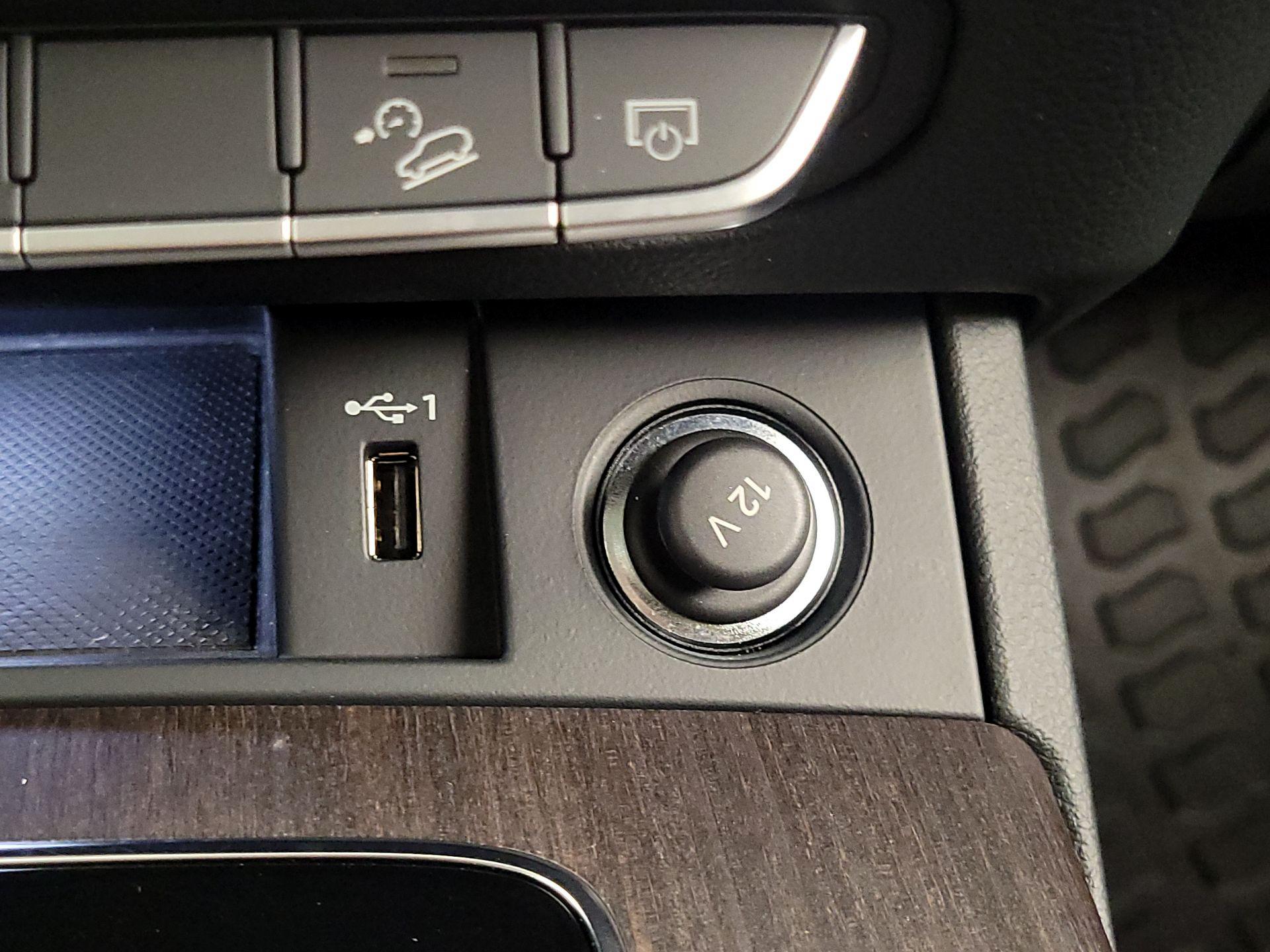 Thumbnail: 2023 Audi Q5 - 18