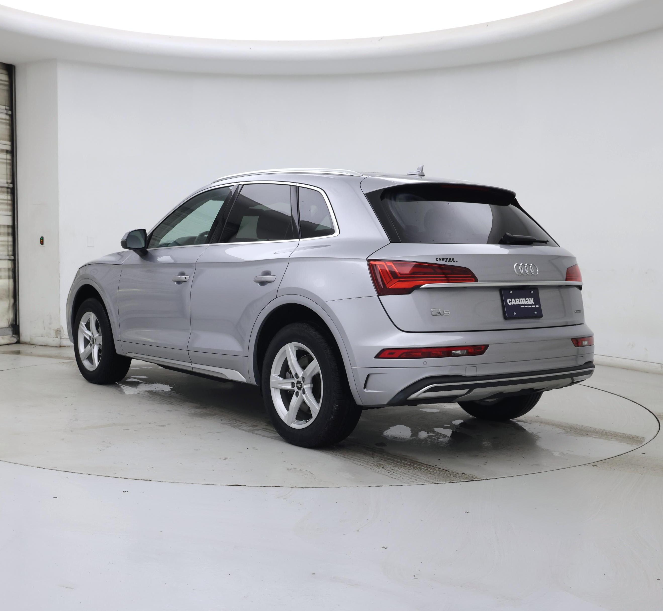 Thumbnail: 2023 Audi Q5 - 2