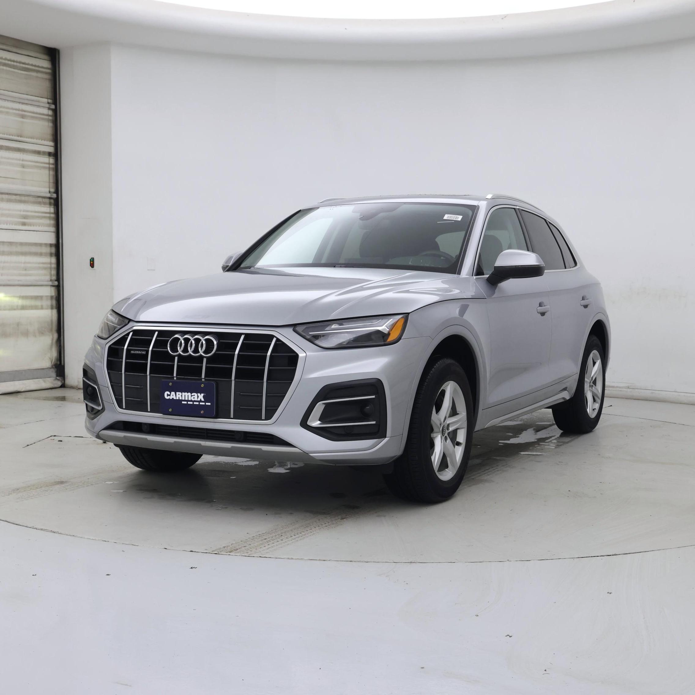Thumbnail: 2023 Audi Q5 - 4