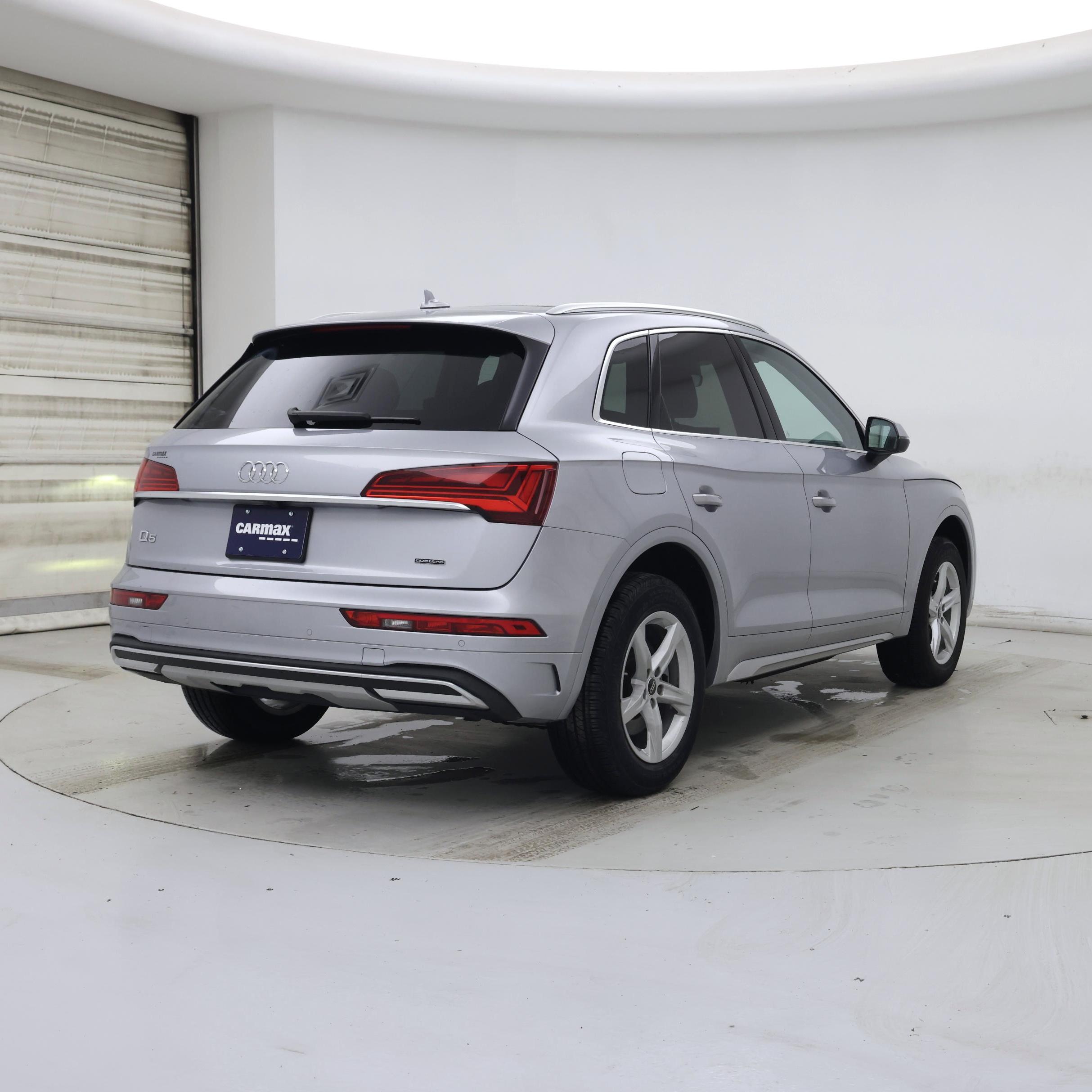 Thumbnail: 2023 Audi Q5 - 8