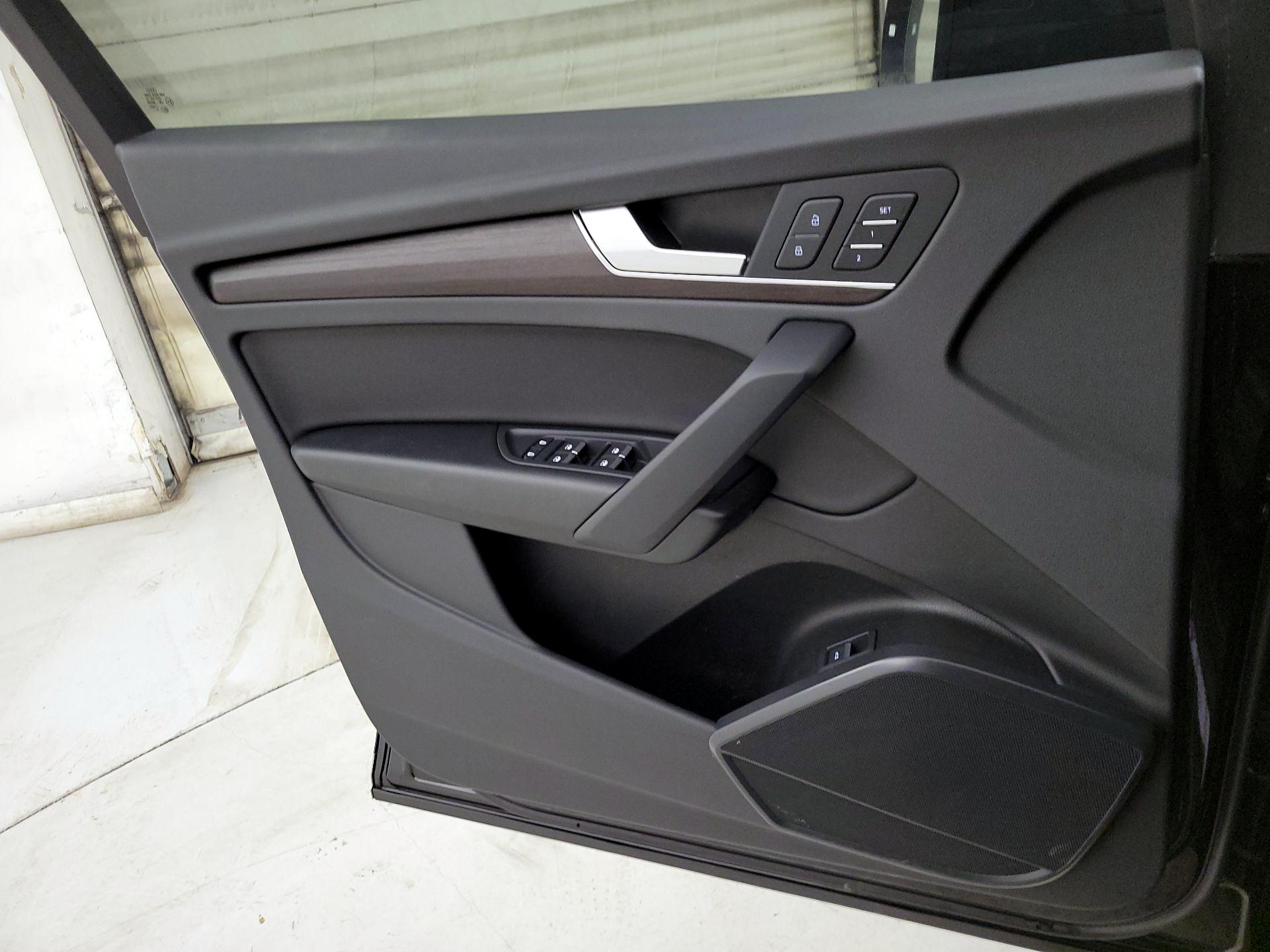 Thumbnail: 2023 Audi Q5 - 12