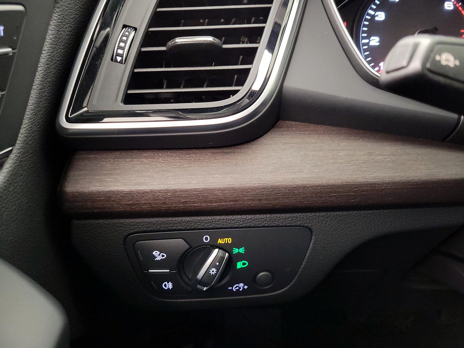 Thumbnail: 2023 Audi Q5 - 13