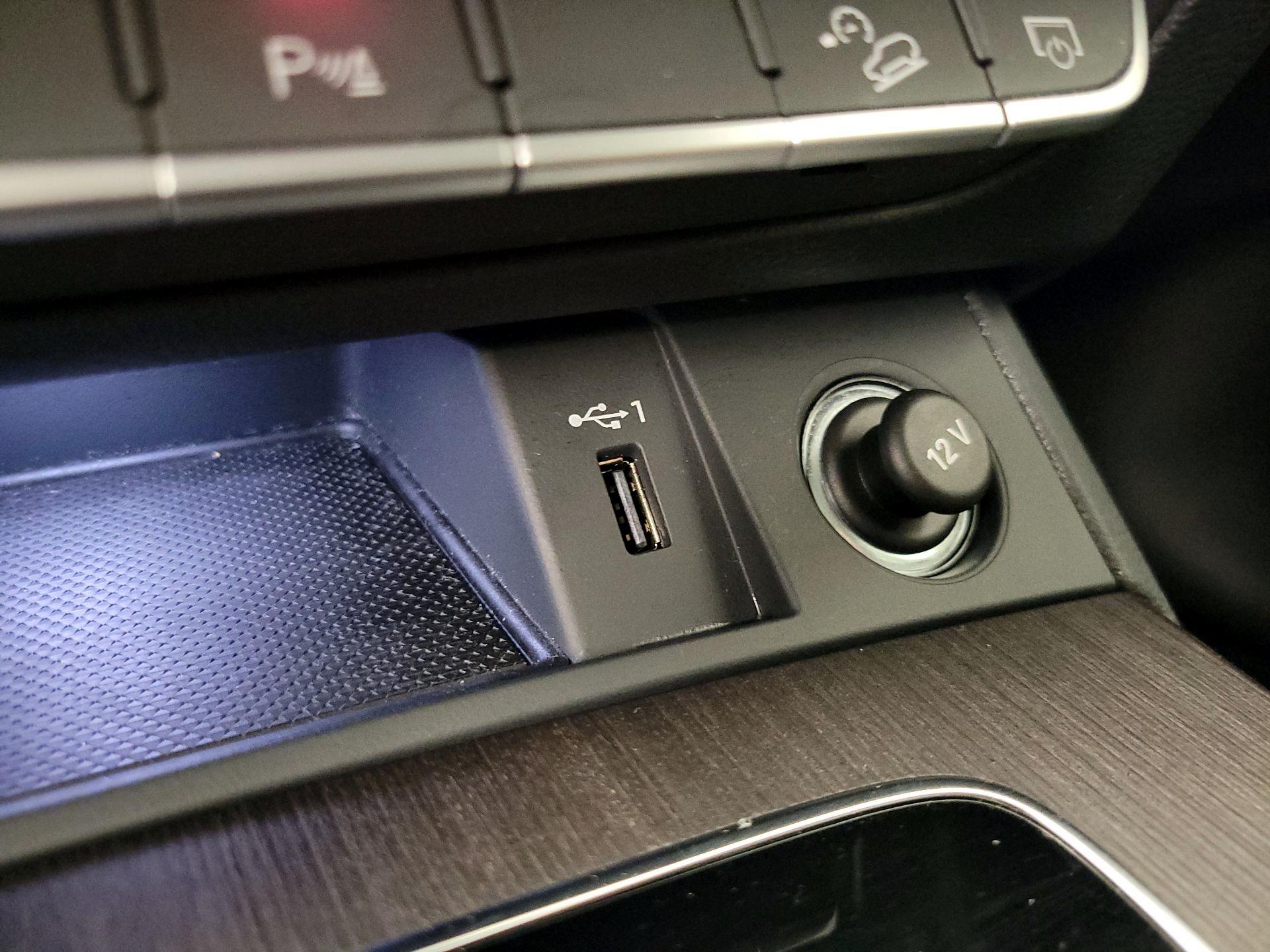 Thumbnail: 2023 Audi Q5 - 18