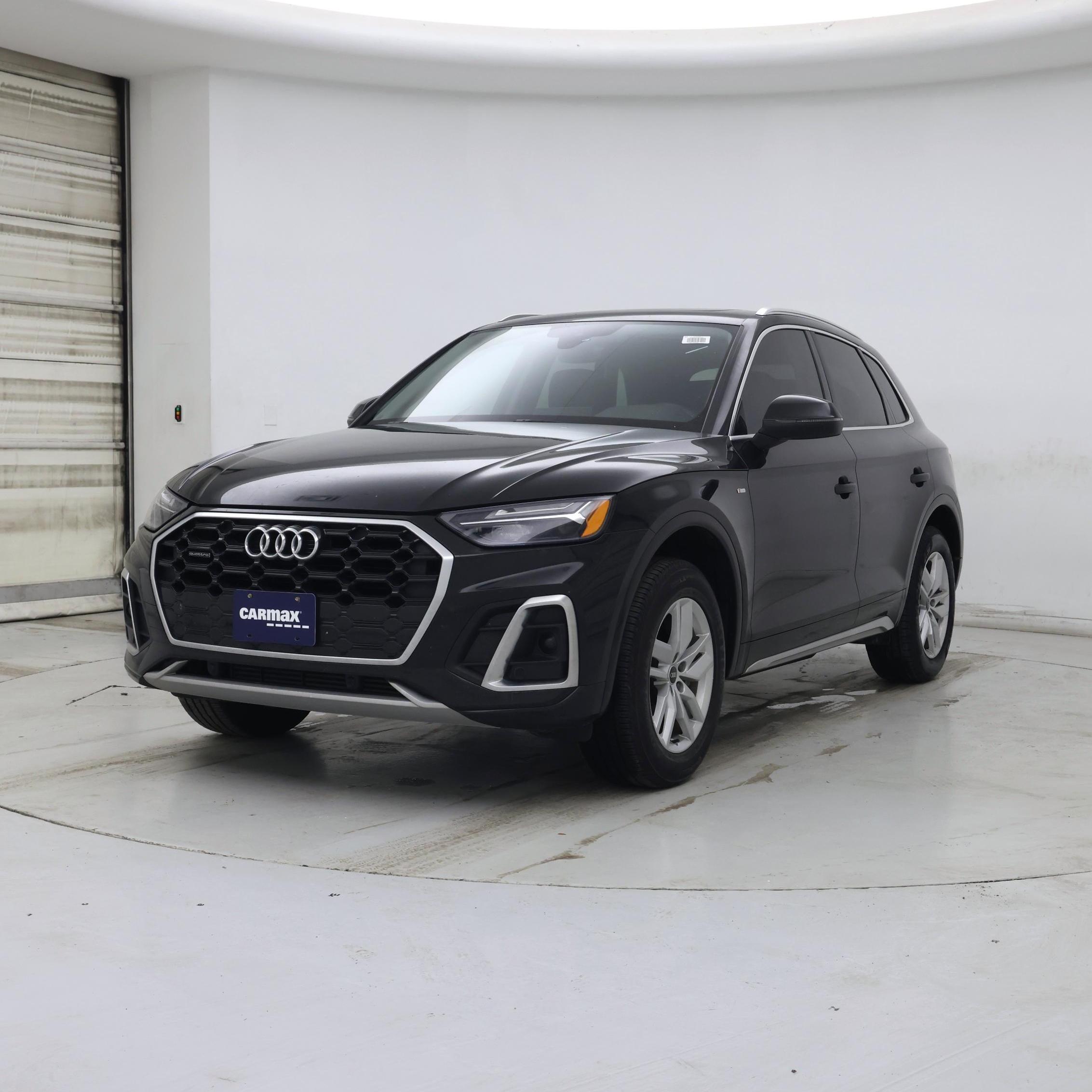 Thumbnail: 2023 Audi Q5 - 4