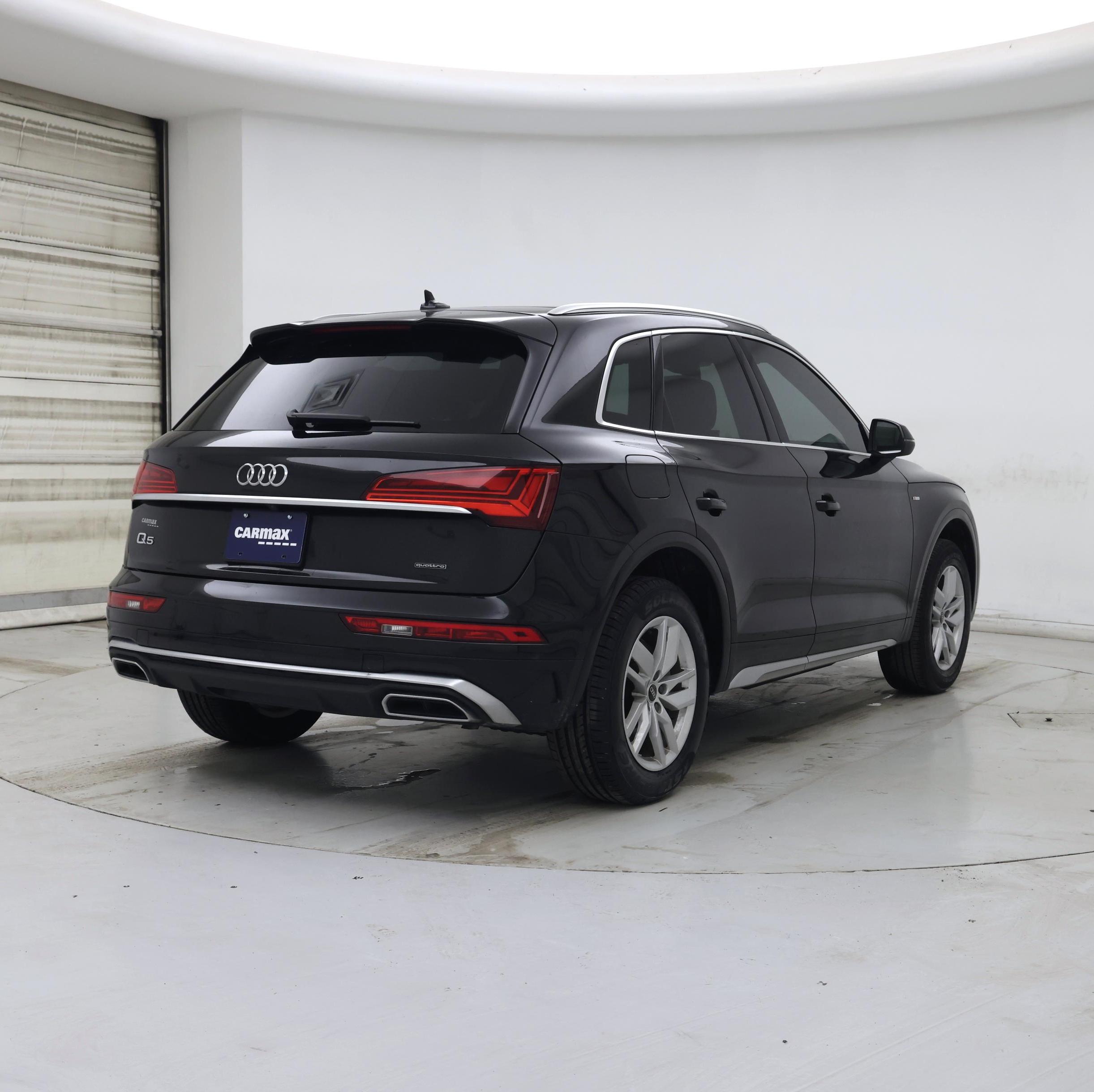 Thumbnail: 2023 Audi Q5 - 8