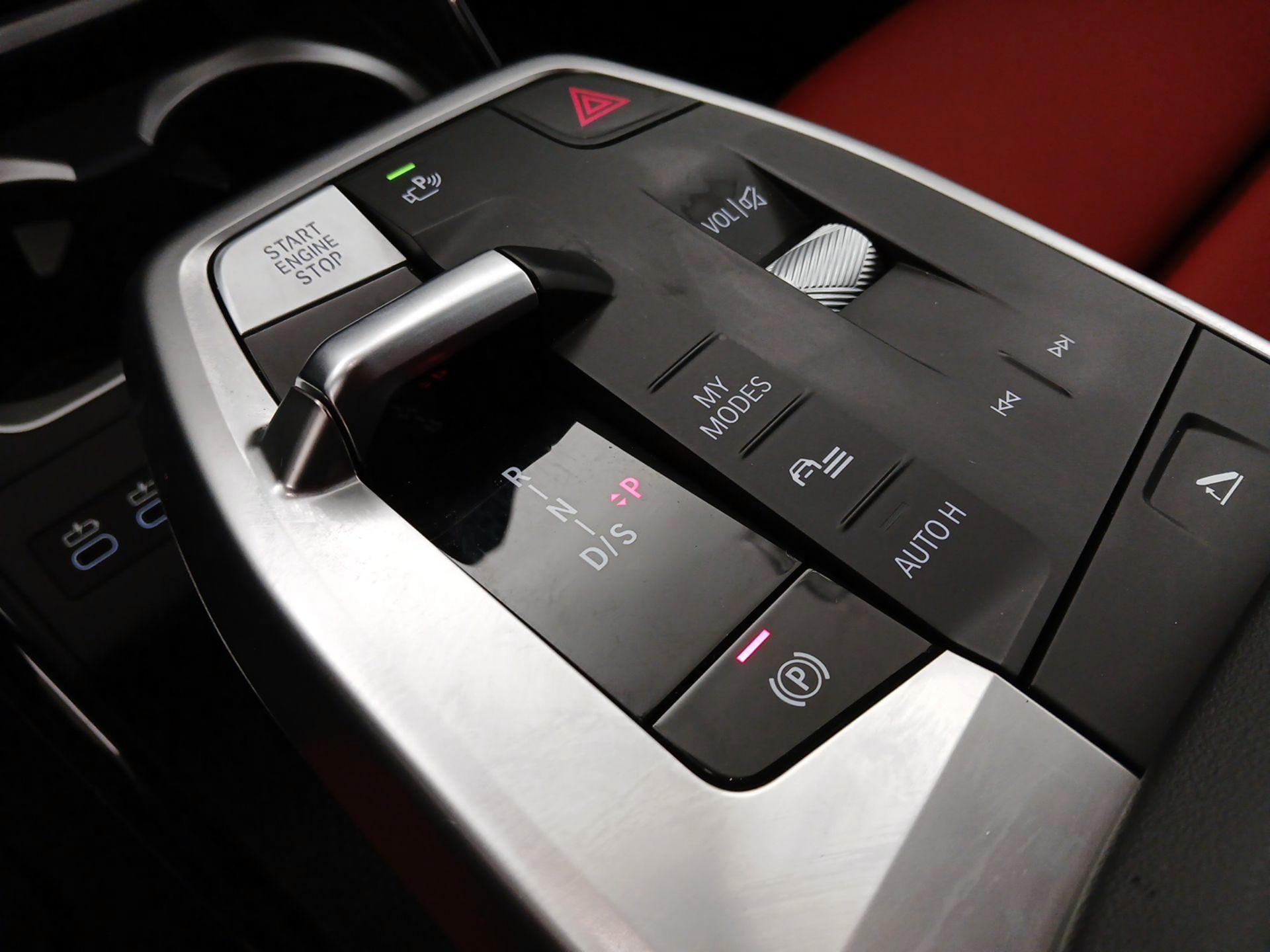 Thumbnail: 2025 BMW X2 - 17