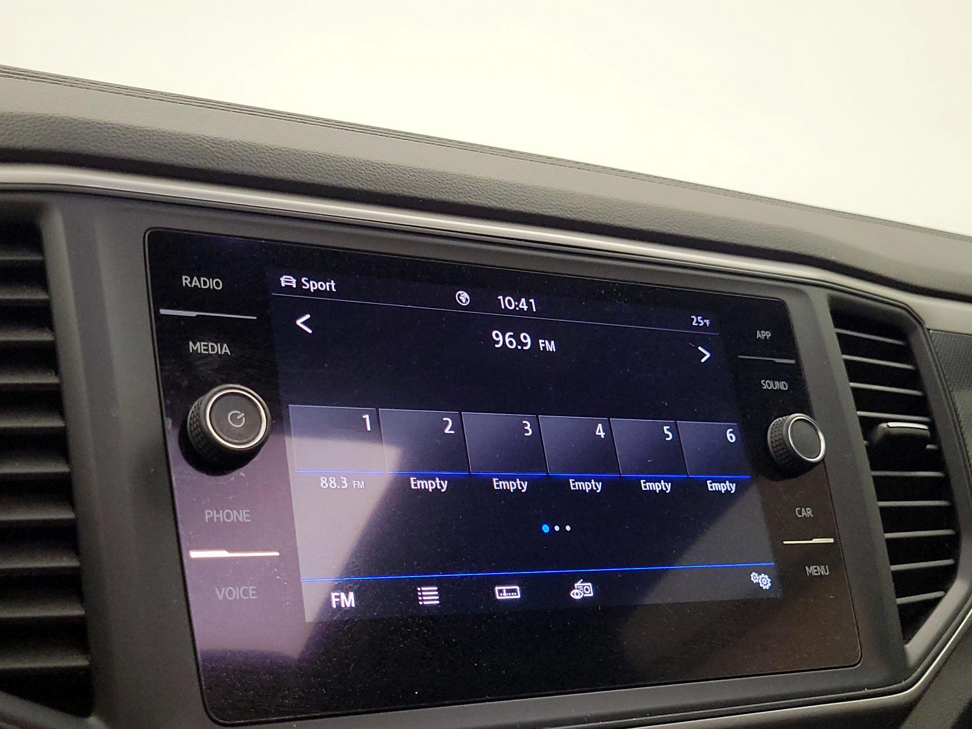 Thumbnail: 2020 Volkswagen Atlas - 15