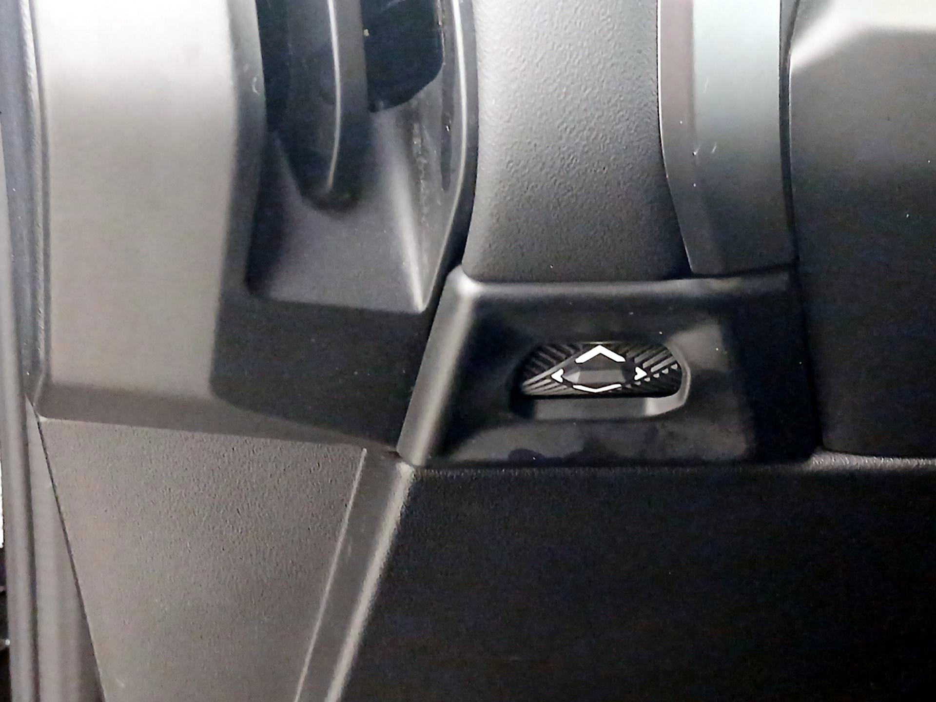 Thumbnail: 2025 BMW X3 - 13