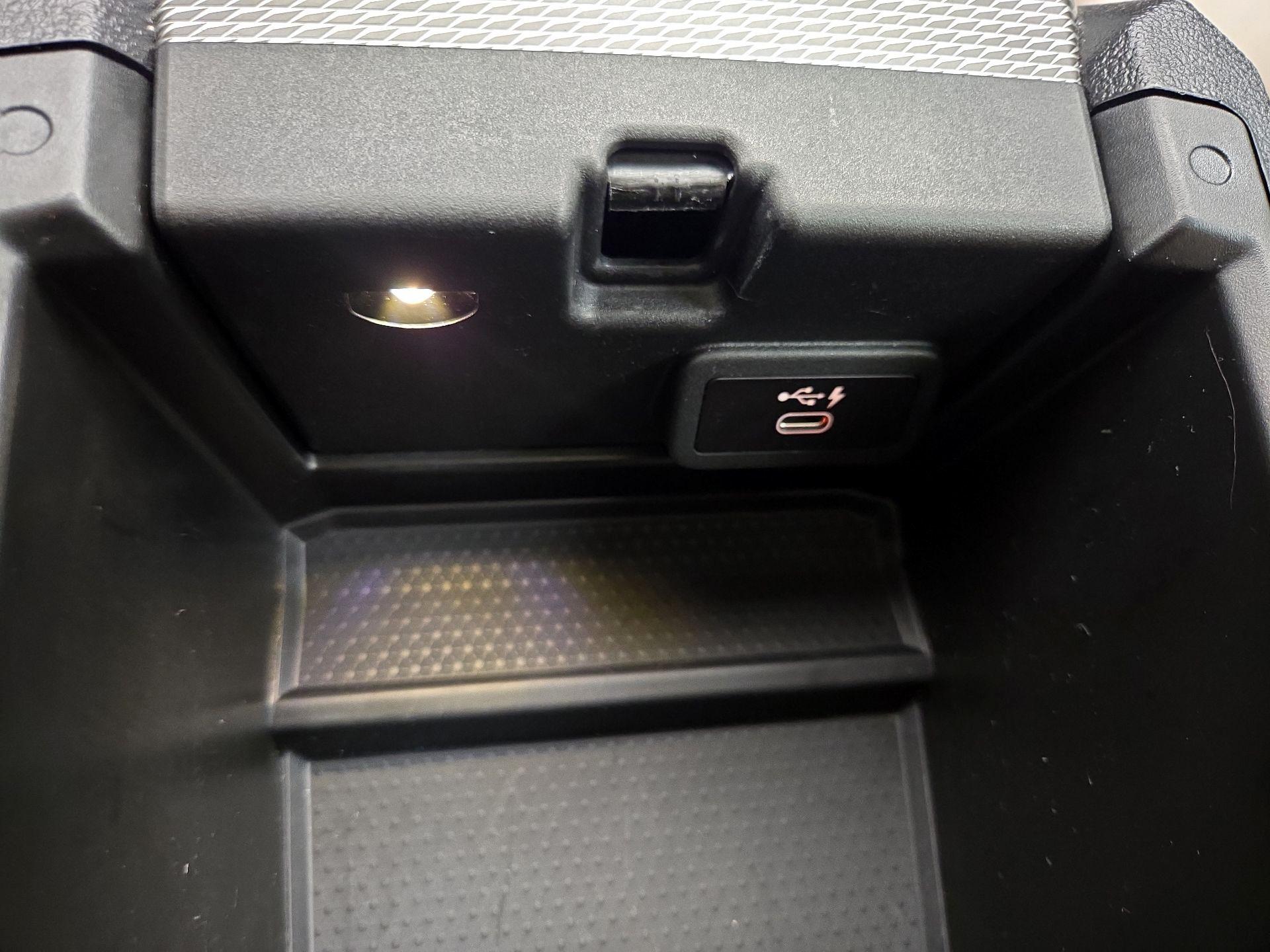 Thumbnail: 2021 BMW 3 Series - 19