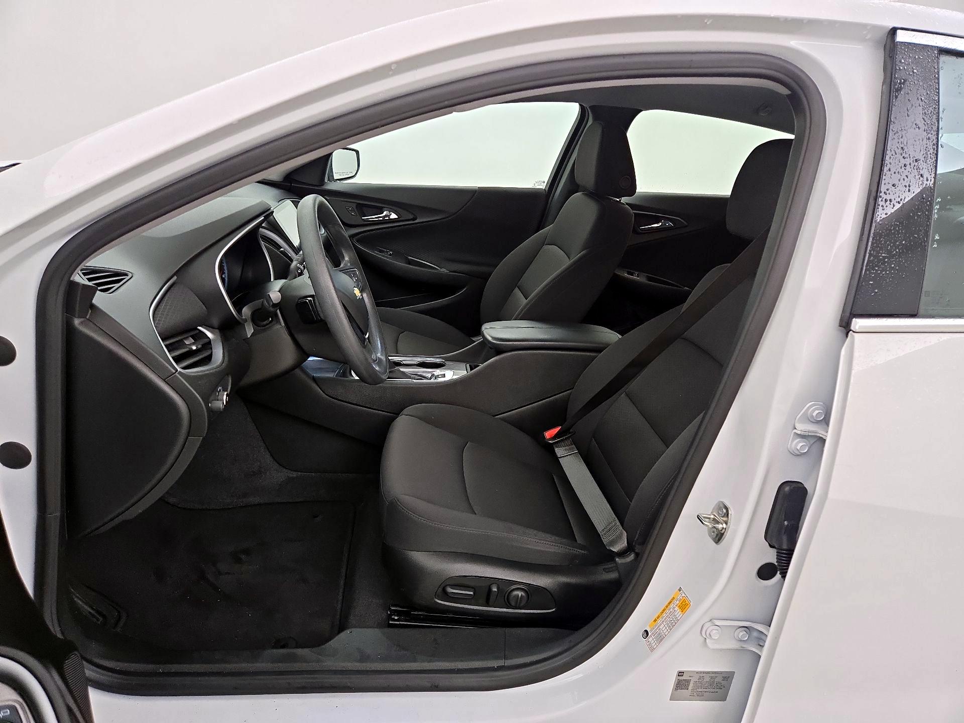 Thumbnail: 2023 Chevrolet Malibu - 11