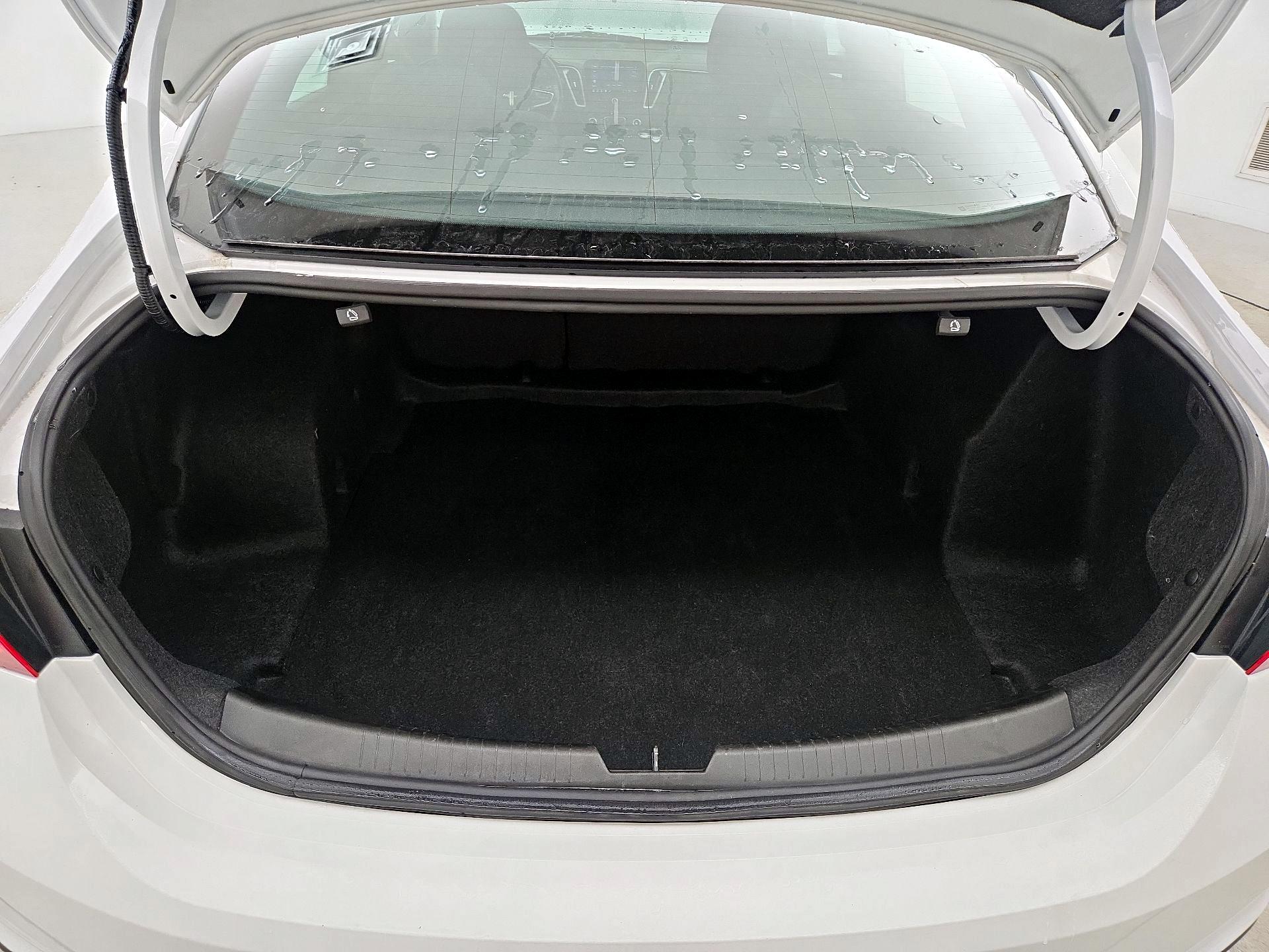 Thumbnail: 2023 Chevrolet Malibu - 20