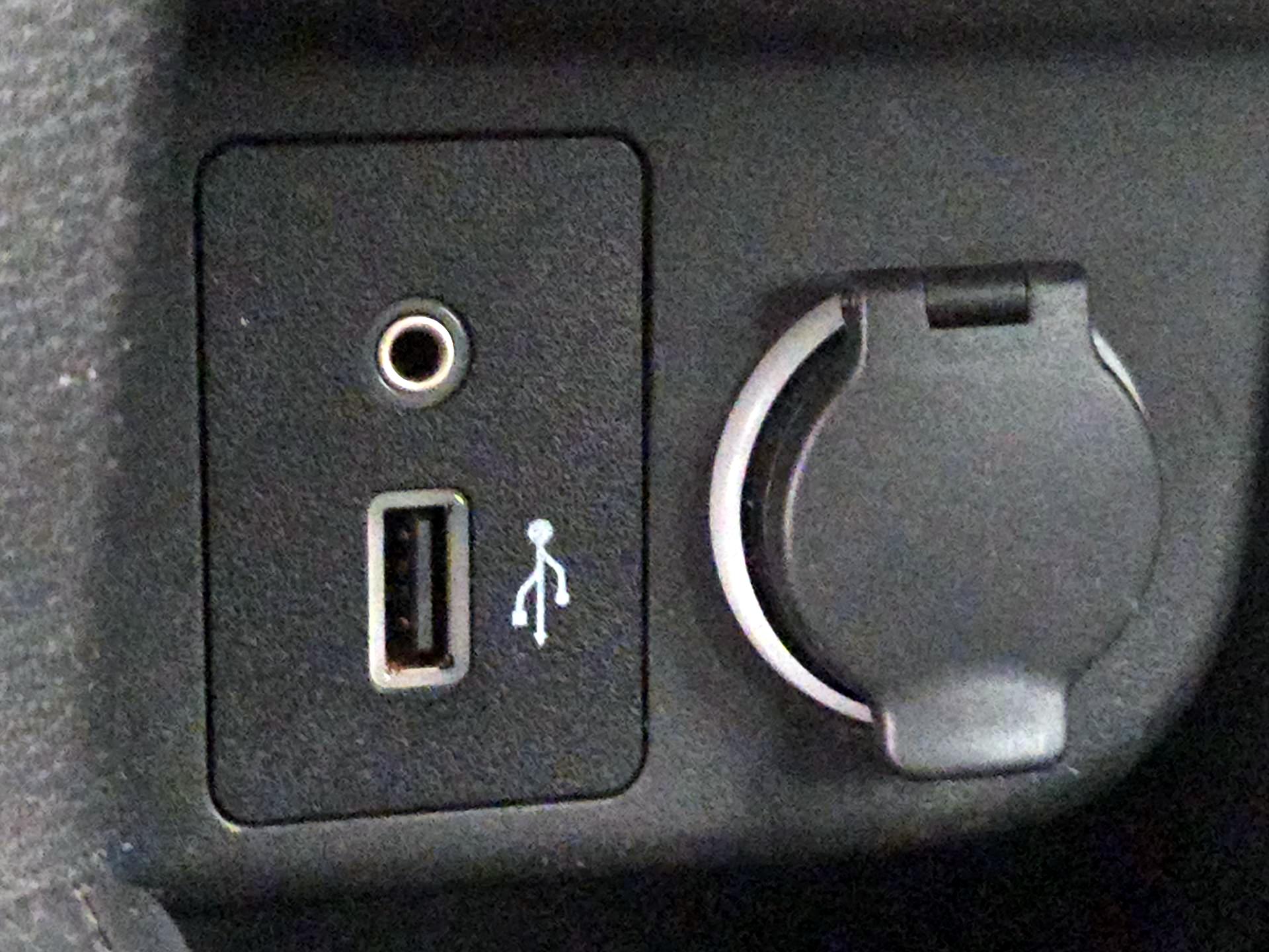 Thumbnail: 2022 Nissan Kicks - 18