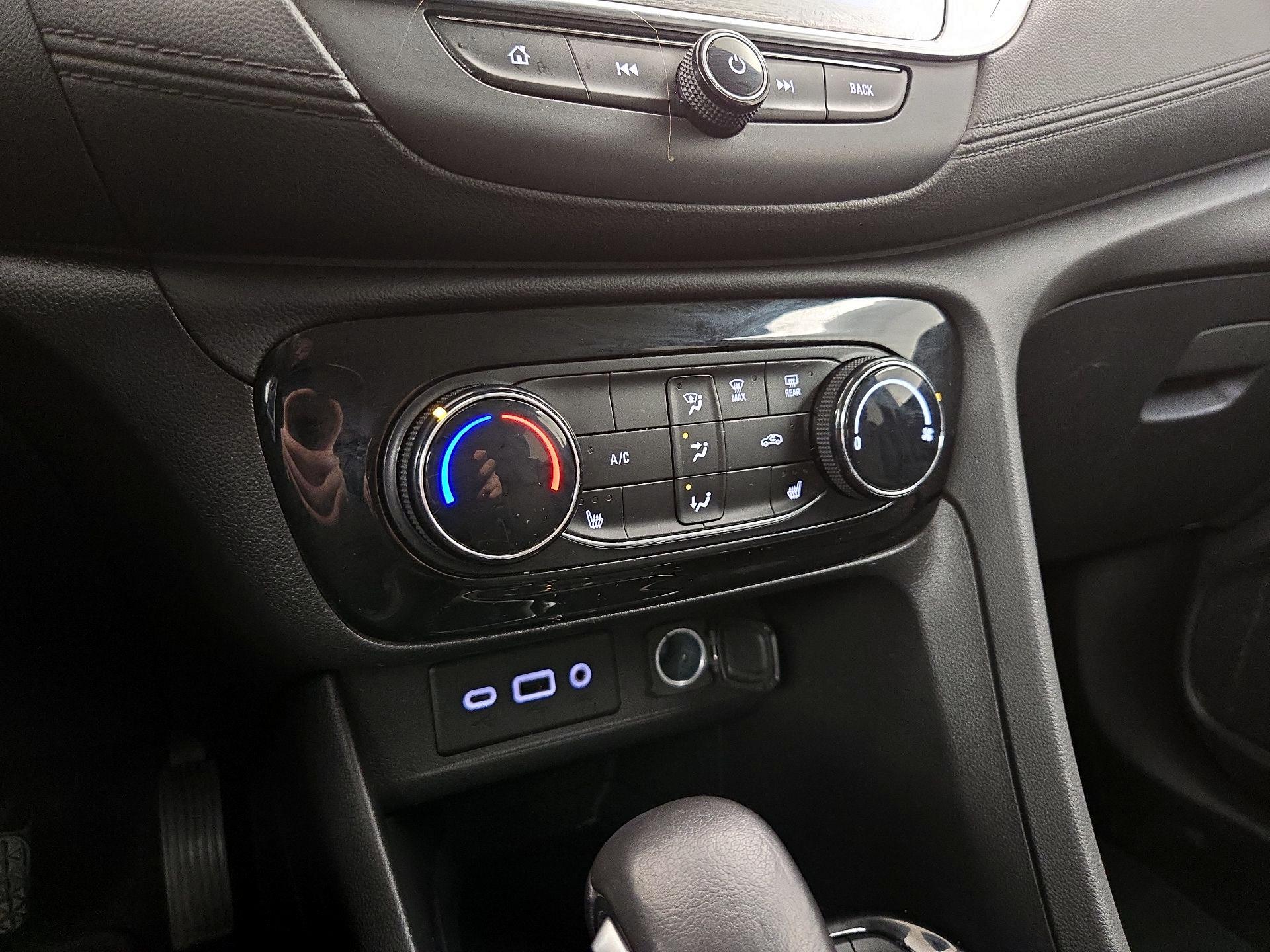 Thumbnail: 2022 Buick Encore GX - 16