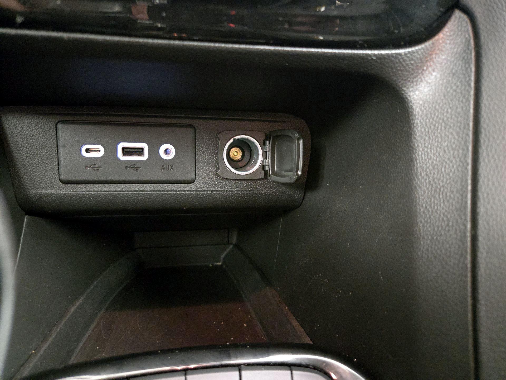 Thumbnail: 2022 Buick Encore GX - 18