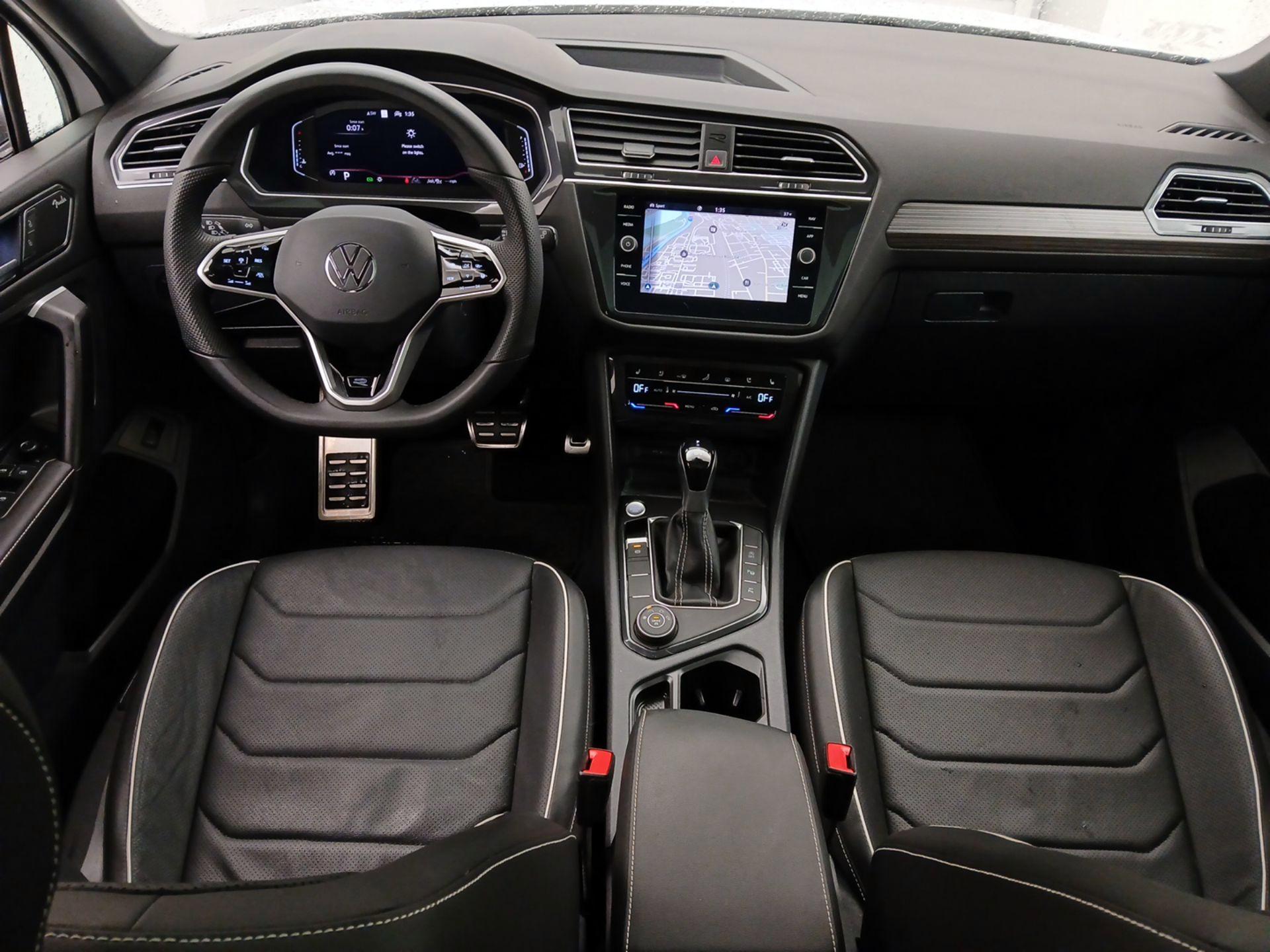 Thumbnail: 2024 Volkswagen Tiguan - 9