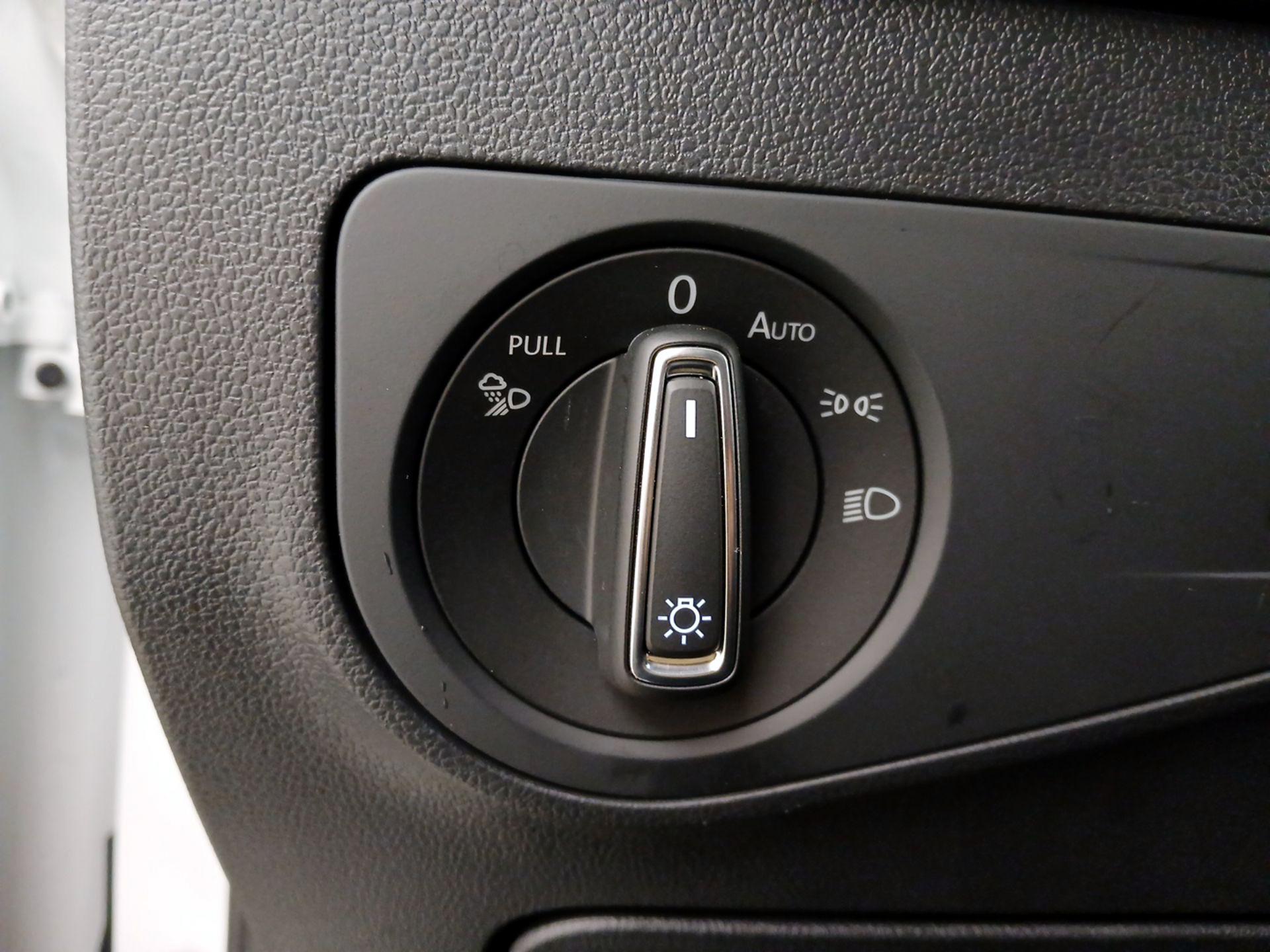 Thumbnail: 2024 Volkswagen Tiguan - 13