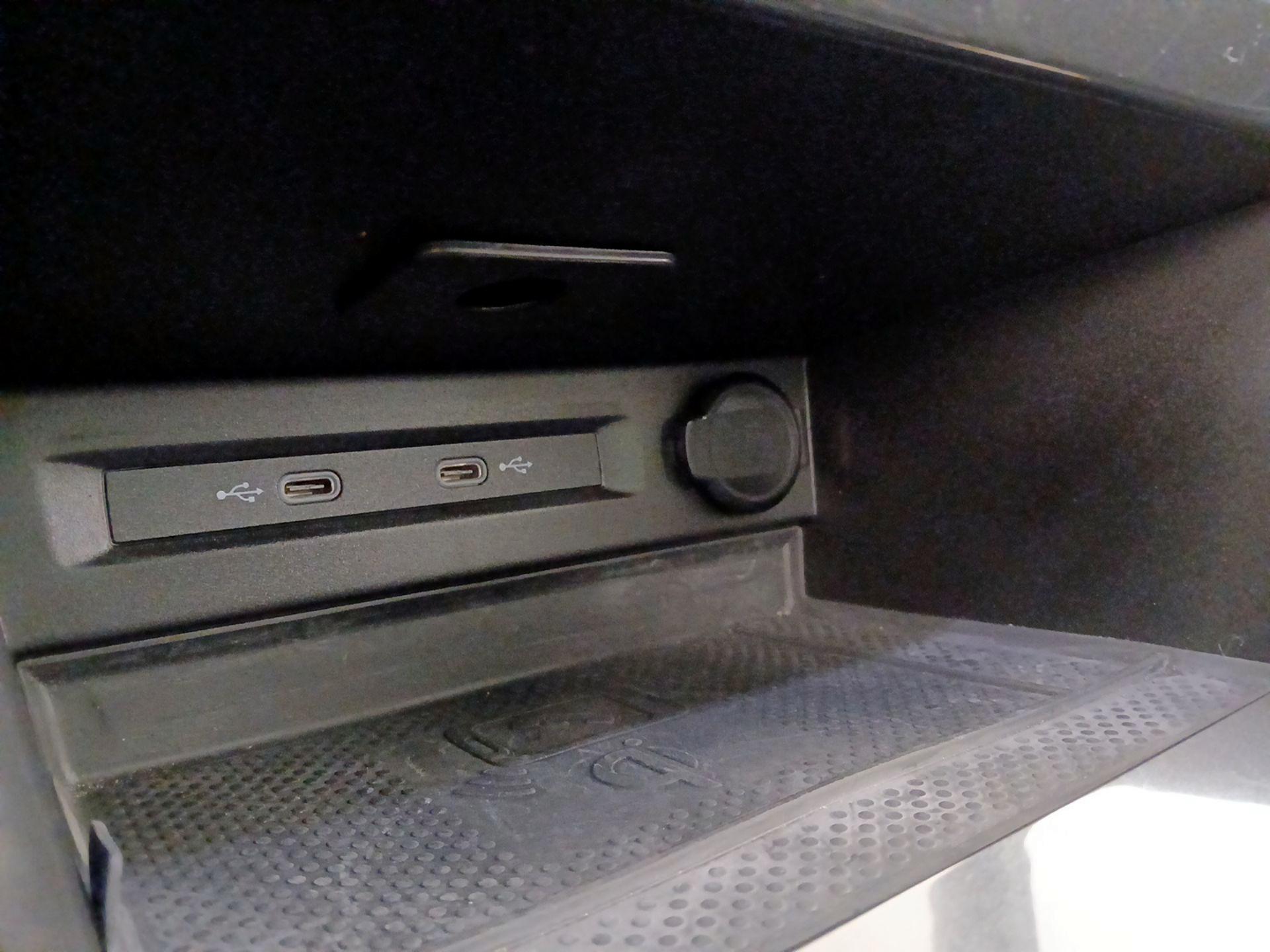 Thumbnail: 2024 Volkswagen Tiguan - 19