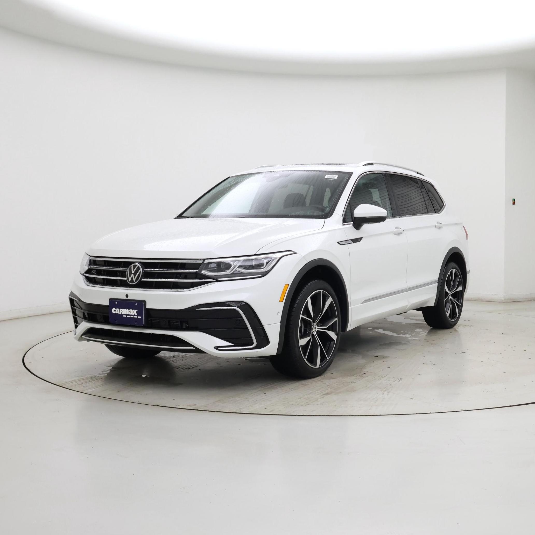 Thumbnail: 2024 Volkswagen Tiguan - 4