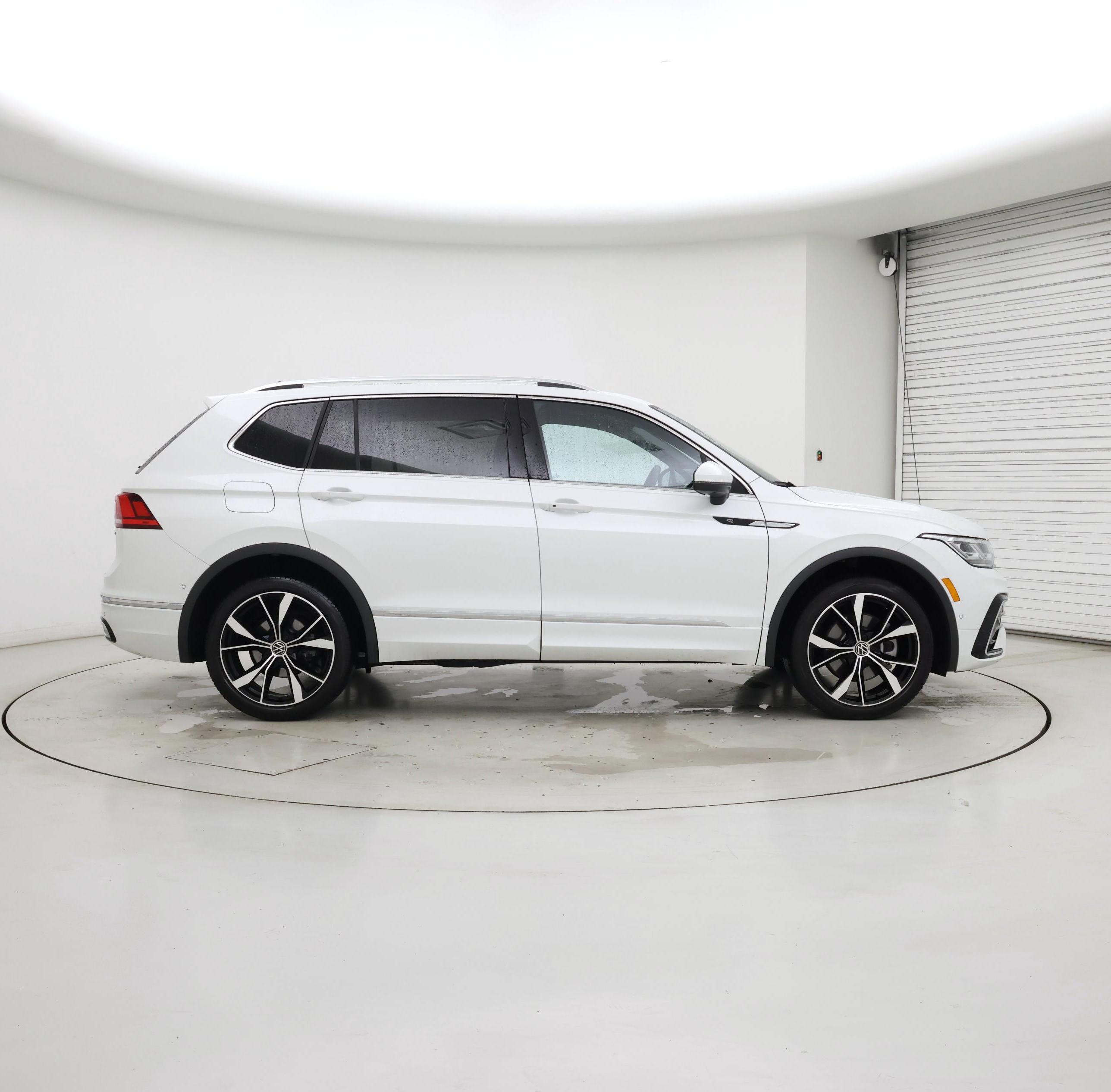 Thumbnail: 2024 Volkswagen Tiguan - 7