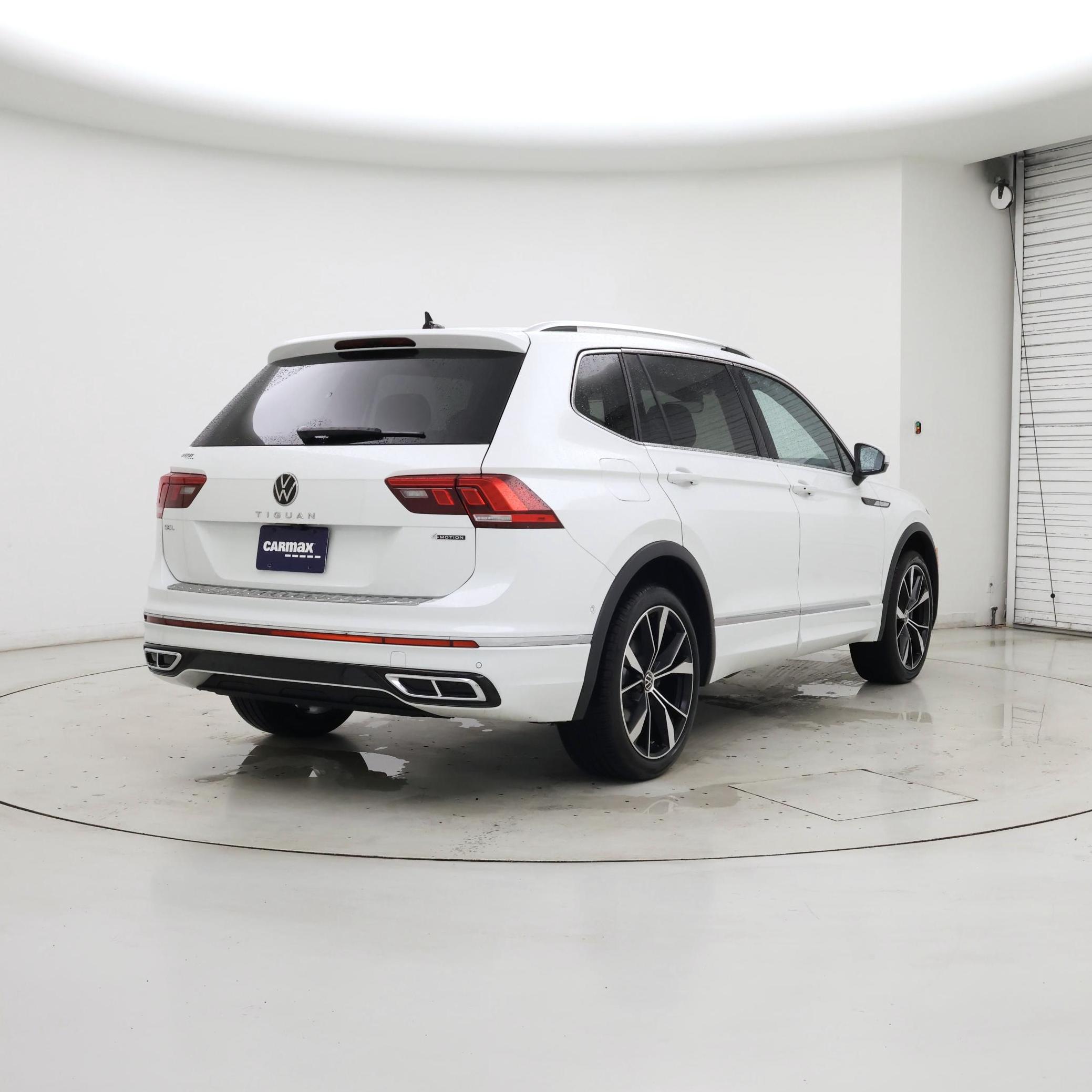 Thumbnail: 2024 Volkswagen Tiguan - 8