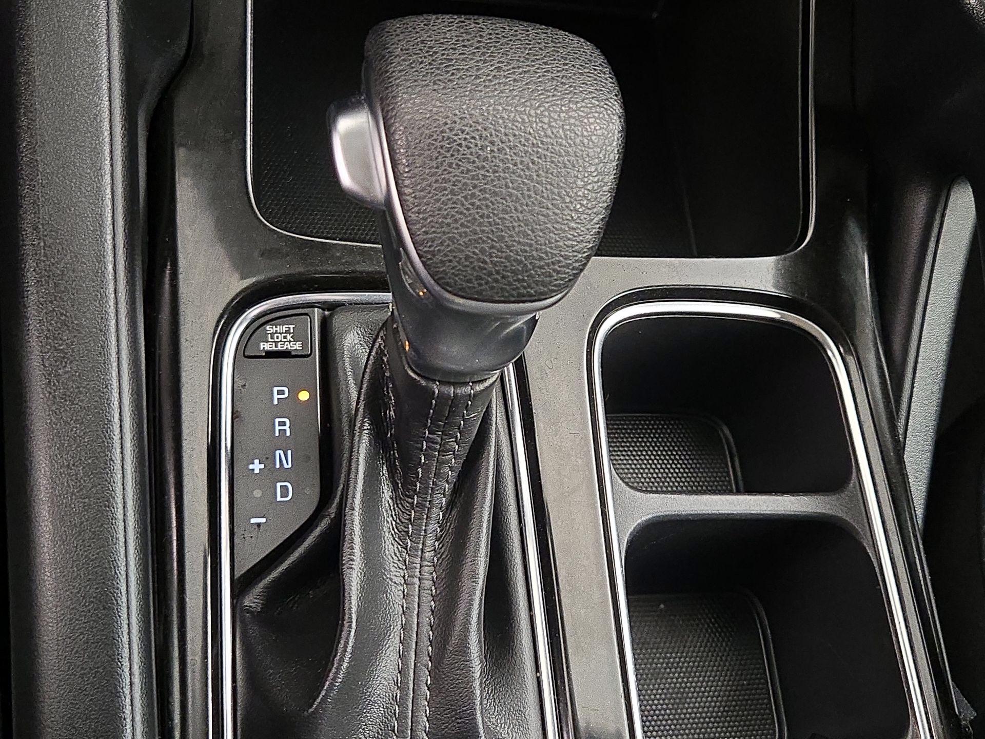 Thumbnail: 2020 Kia Telluride - 17