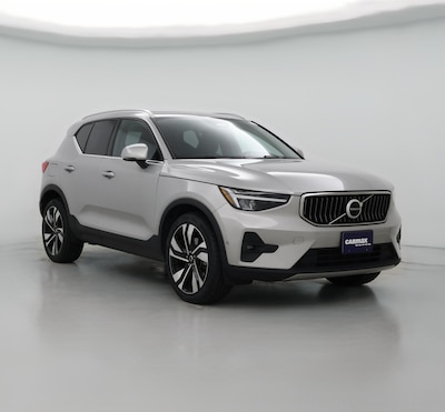 2023 Volvo XC40 B5 Plus Bright Theme