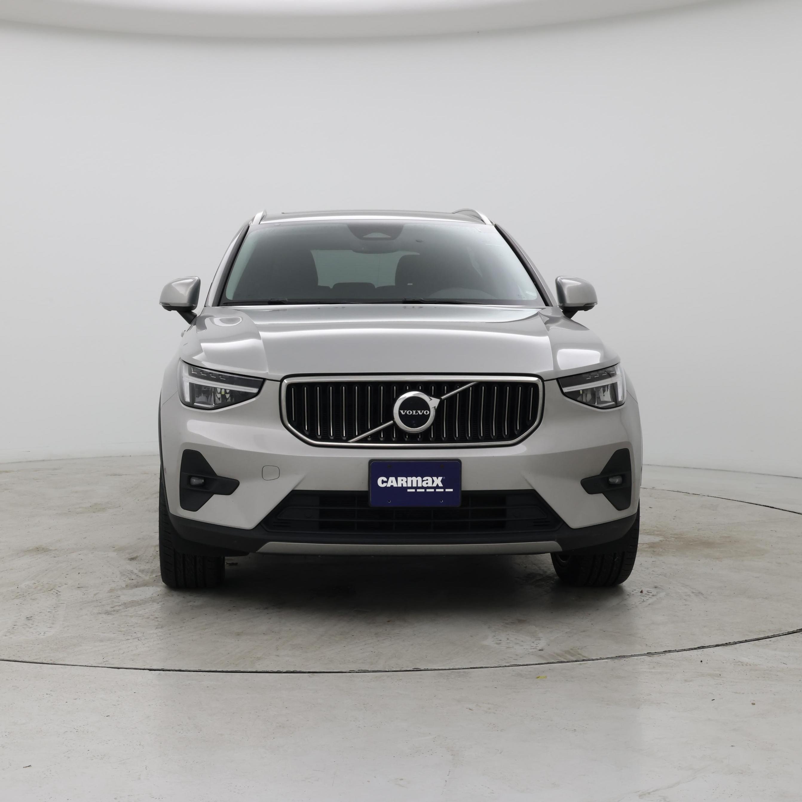 Thumbnail: 2023 Volvo XC40 - 5
