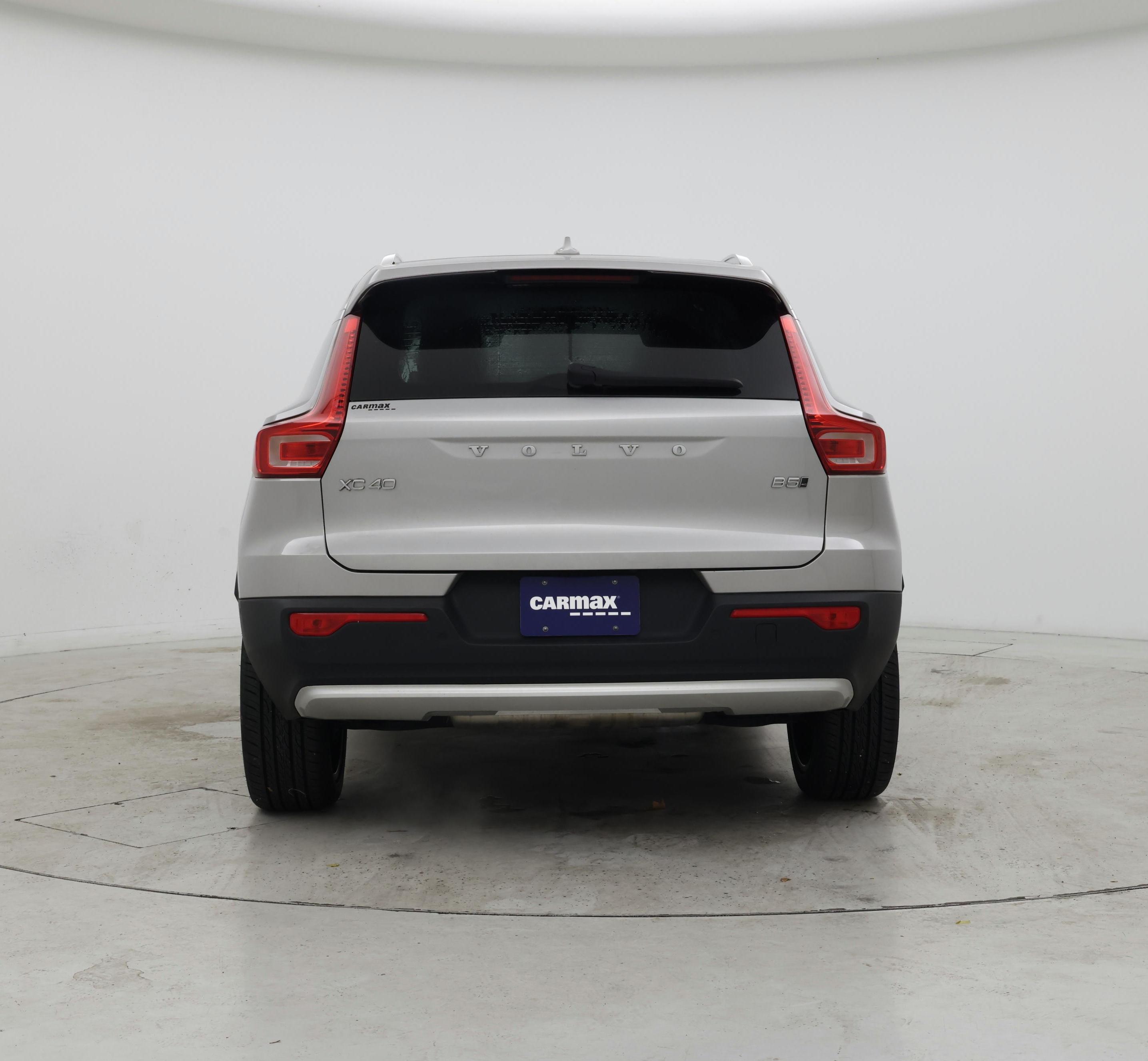 Thumbnail: 2023 Volvo XC40 - 6