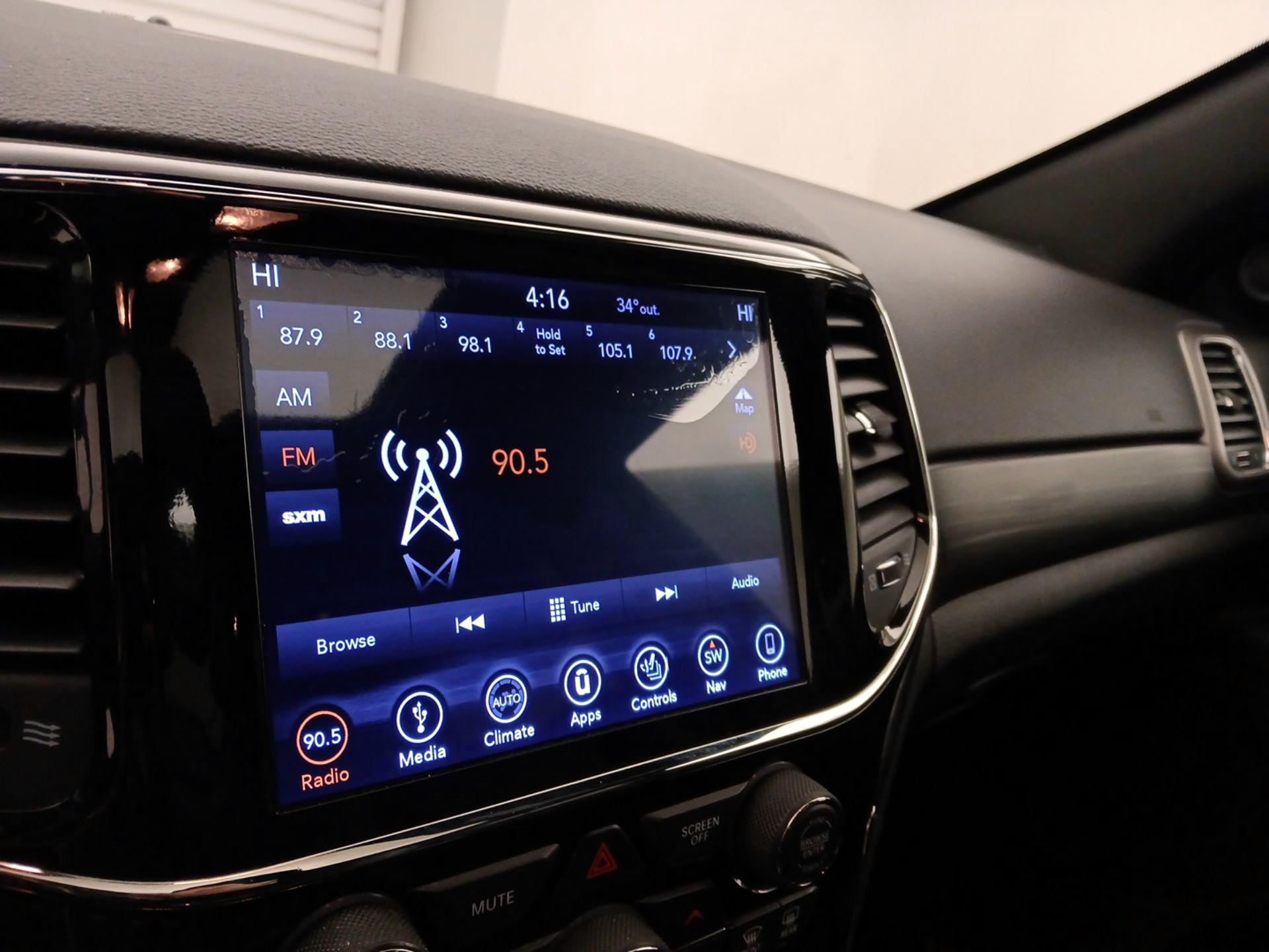 Thumbnail: 2019 Jeep Grand Cherokee - 16