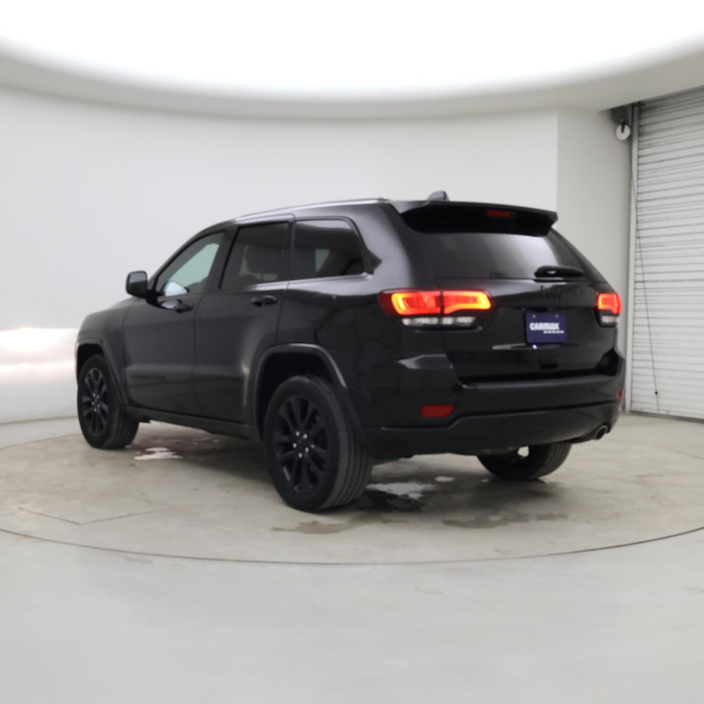 Thumbnail: 2019 Jeep Grand Cherokee - 2